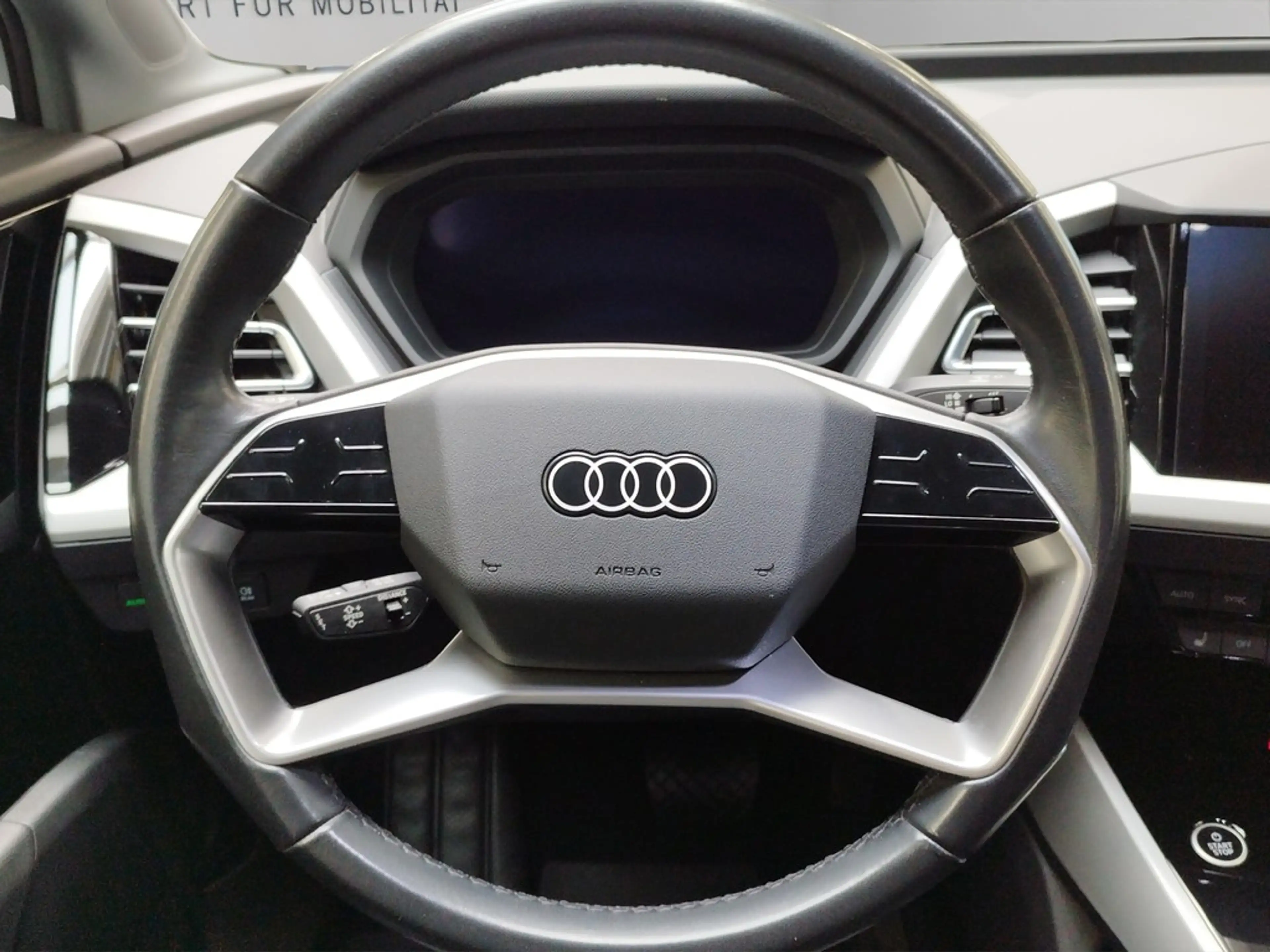 Audi e-tron S line MMI Navi plus — photo 12