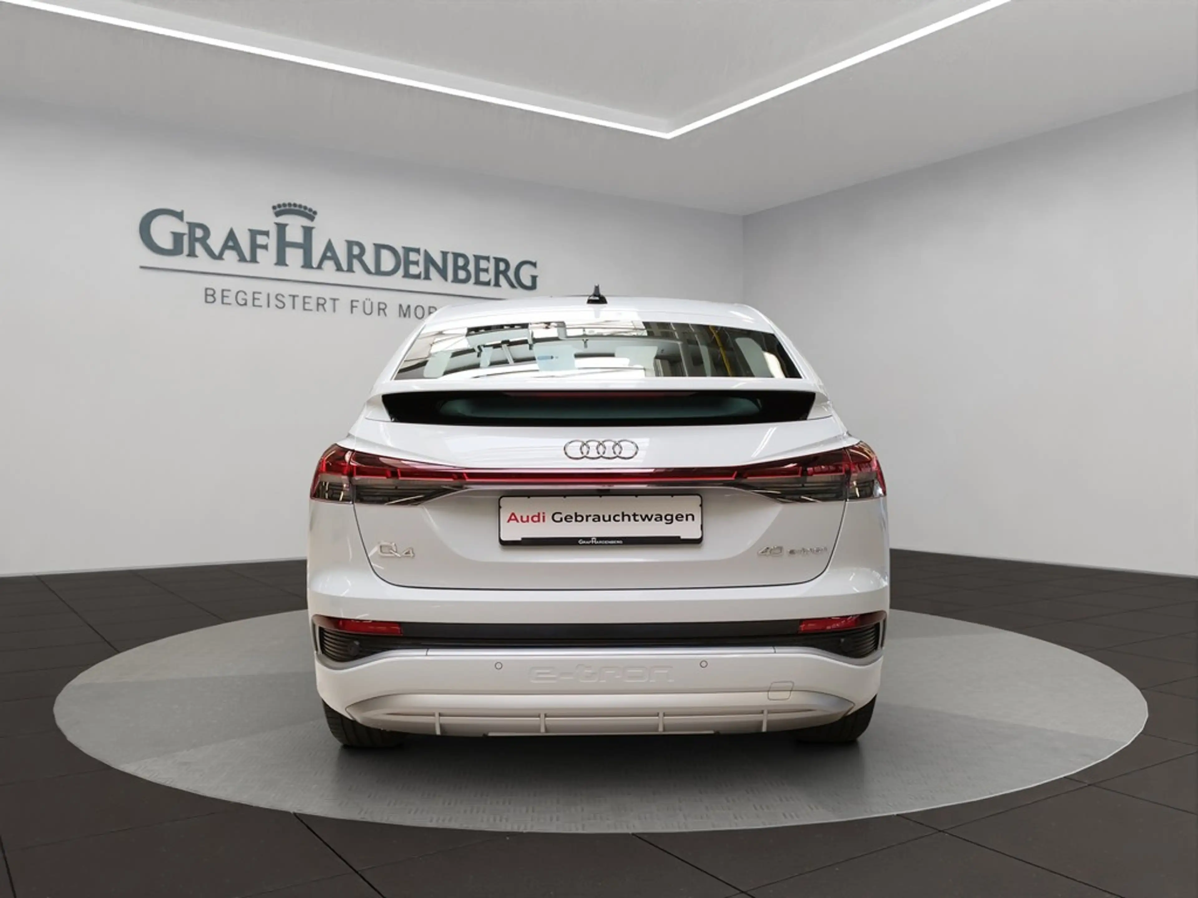 Audi e-tron S line MMI Navi plus — photo 4