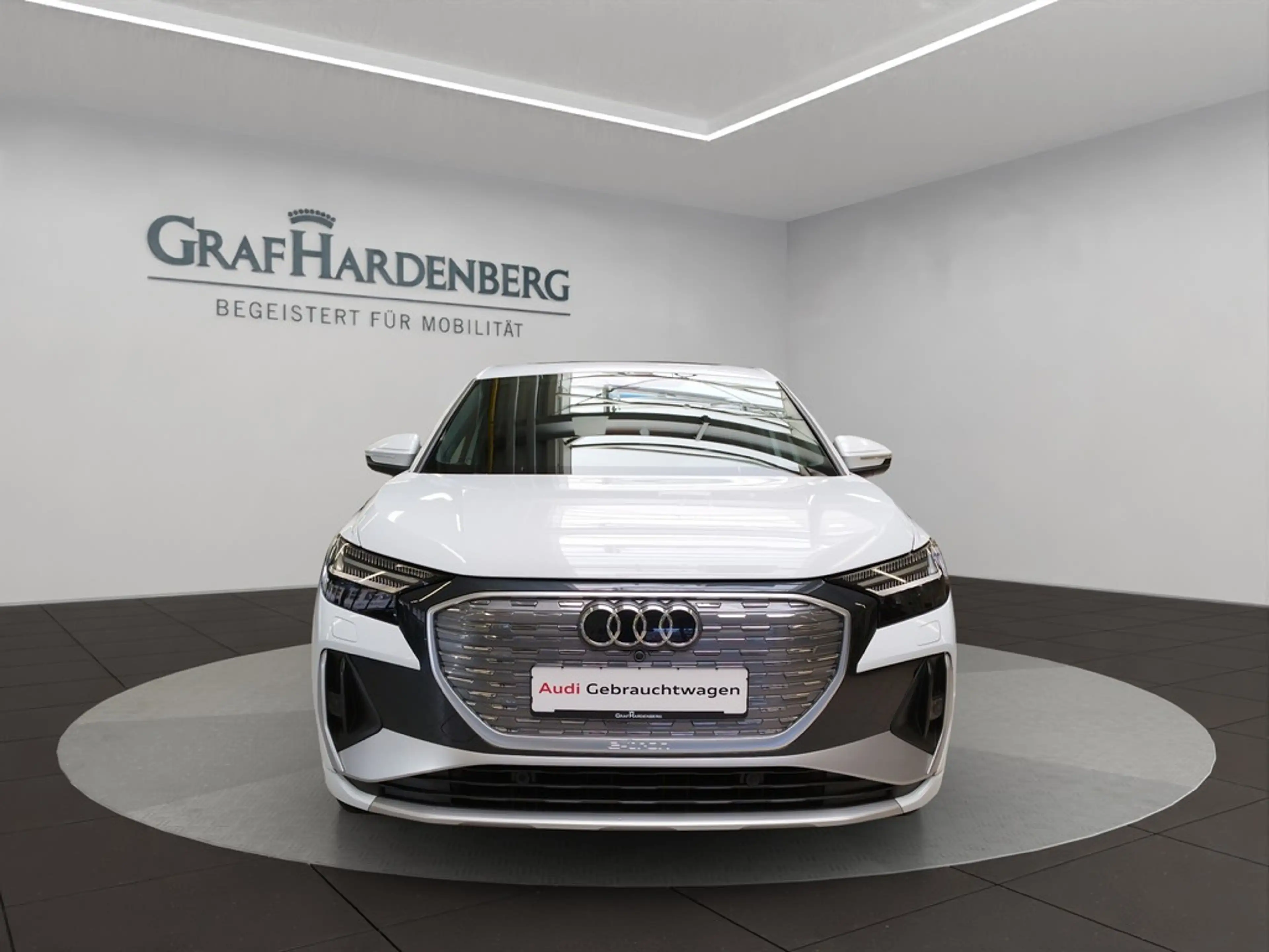 Audi e-tron S line MMI Navi plus — photo 3