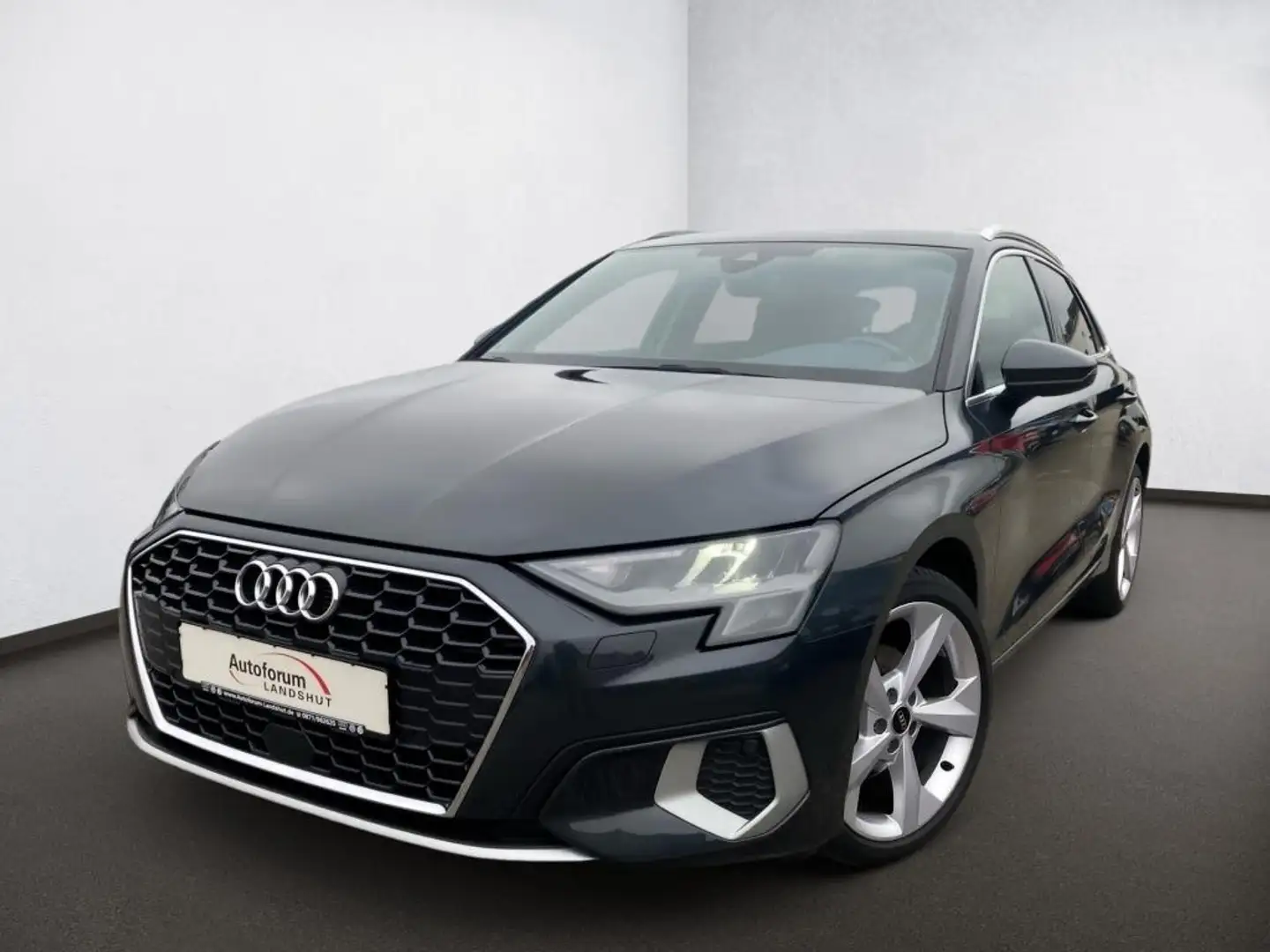 Audi A3 Sportback 30 TDI advanced NAVI/LED/VC/SOUNDSY Grau - 2