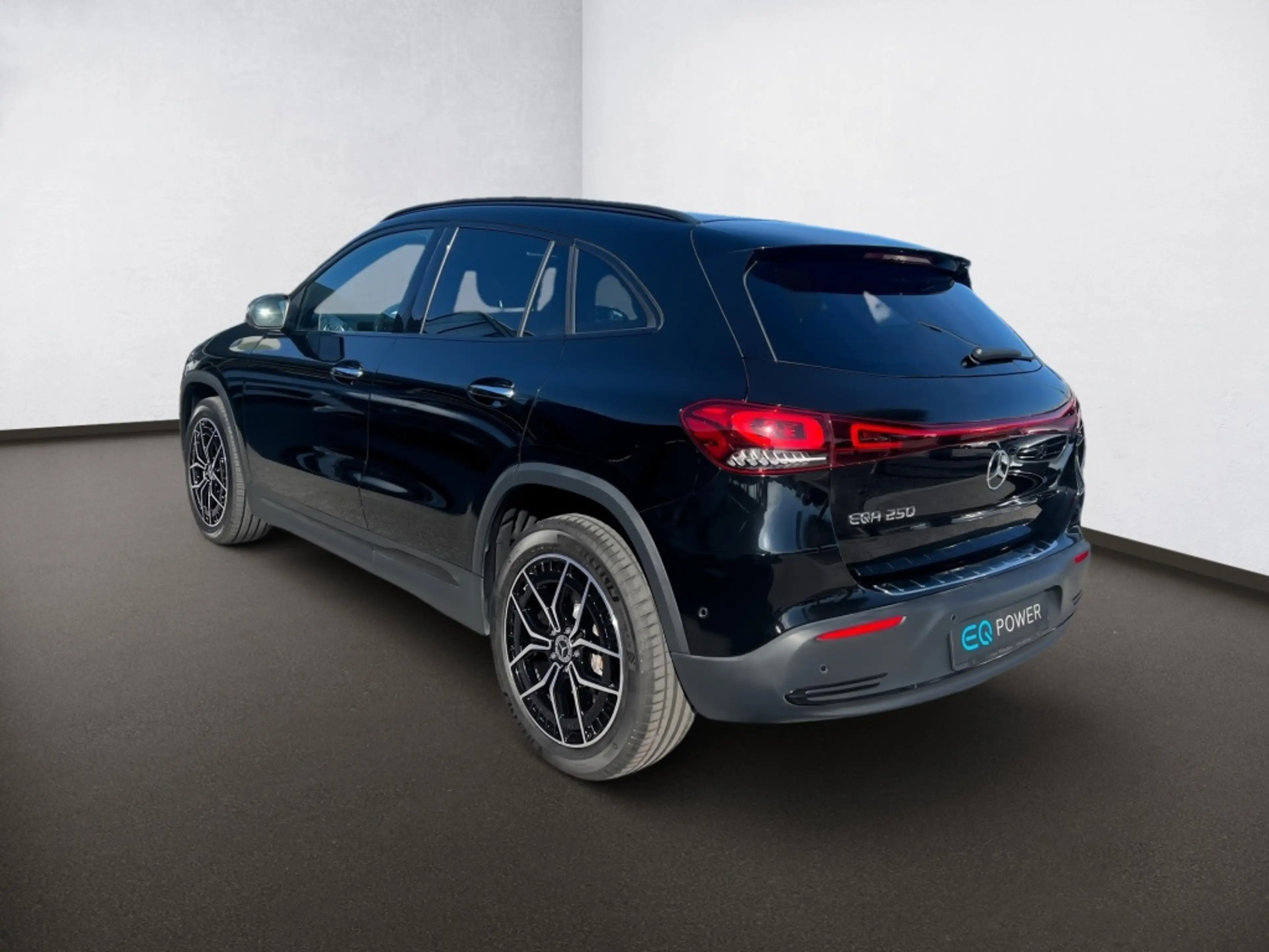 Mercedes-Benz EQA 250 Progressive*Night*AluAMG19*FAP*Burmester — photo 4