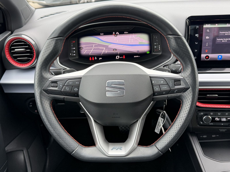 SEAT Ibiza FR Navi Virtual|LED|PDC|Winter|Tempomat — photo 7