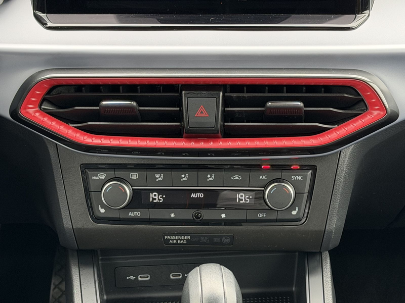 SEAT Ibiza FR Navi Virtual|LED|PDC|Winter|Tempomat — photo 14