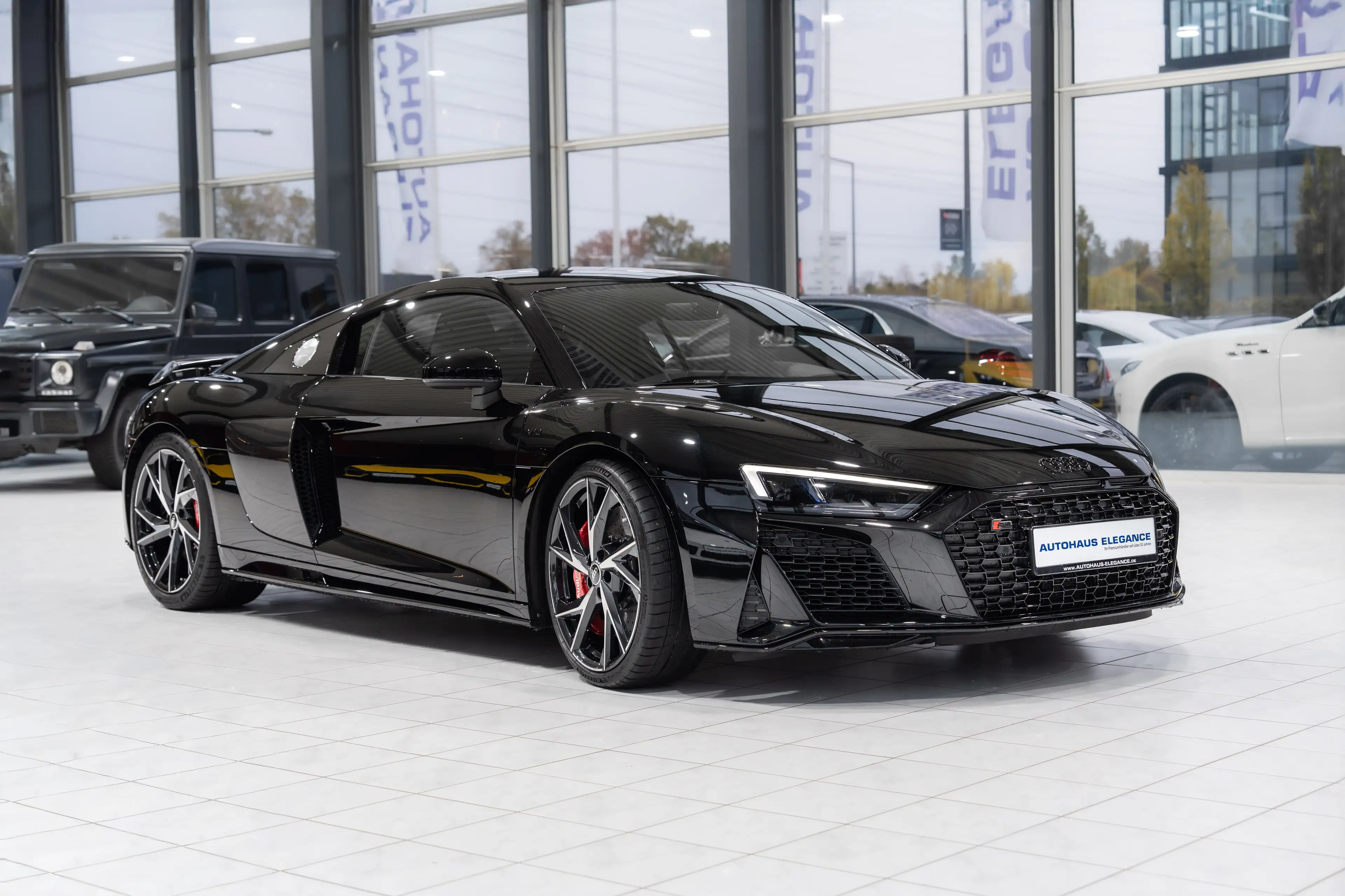 Audi R8 Coupe Perf.*CARBON-PAKET*SCHALENSITZE*KERAMIK — photo 2