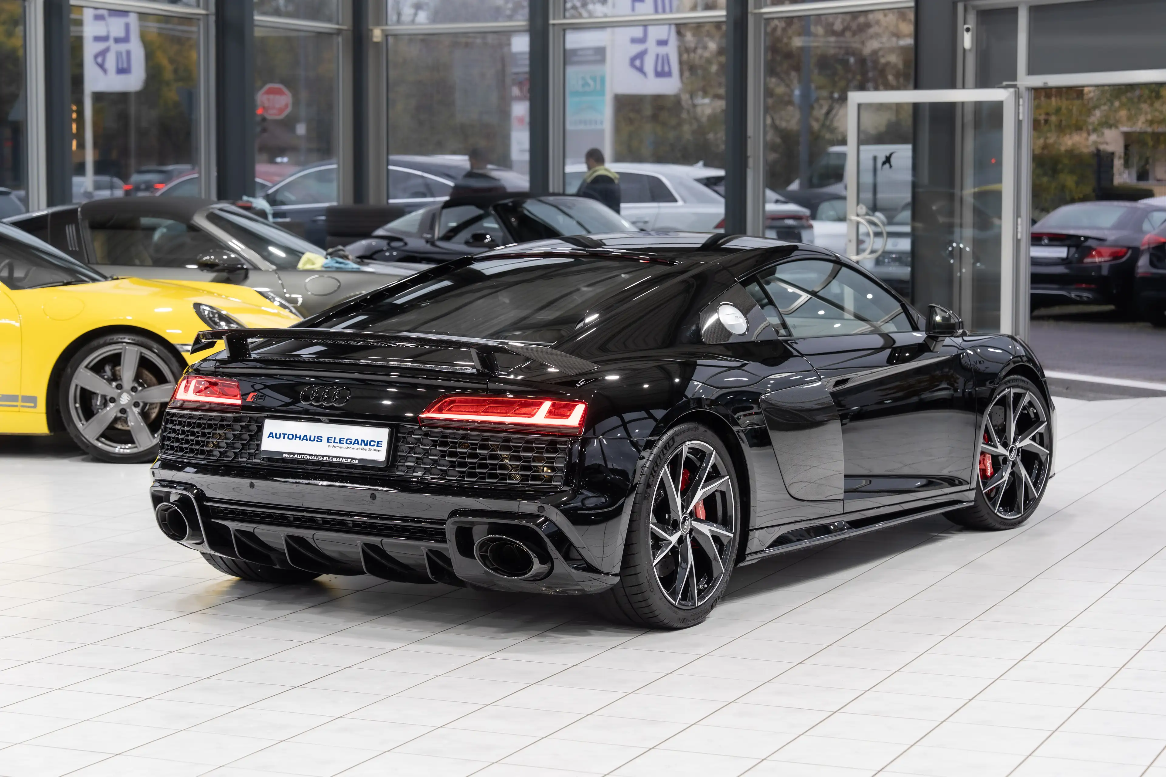 Audi R8 Coupe Perf.*CARBON-PAKET*SCHALENSITZE*KERAMIK — photo 10