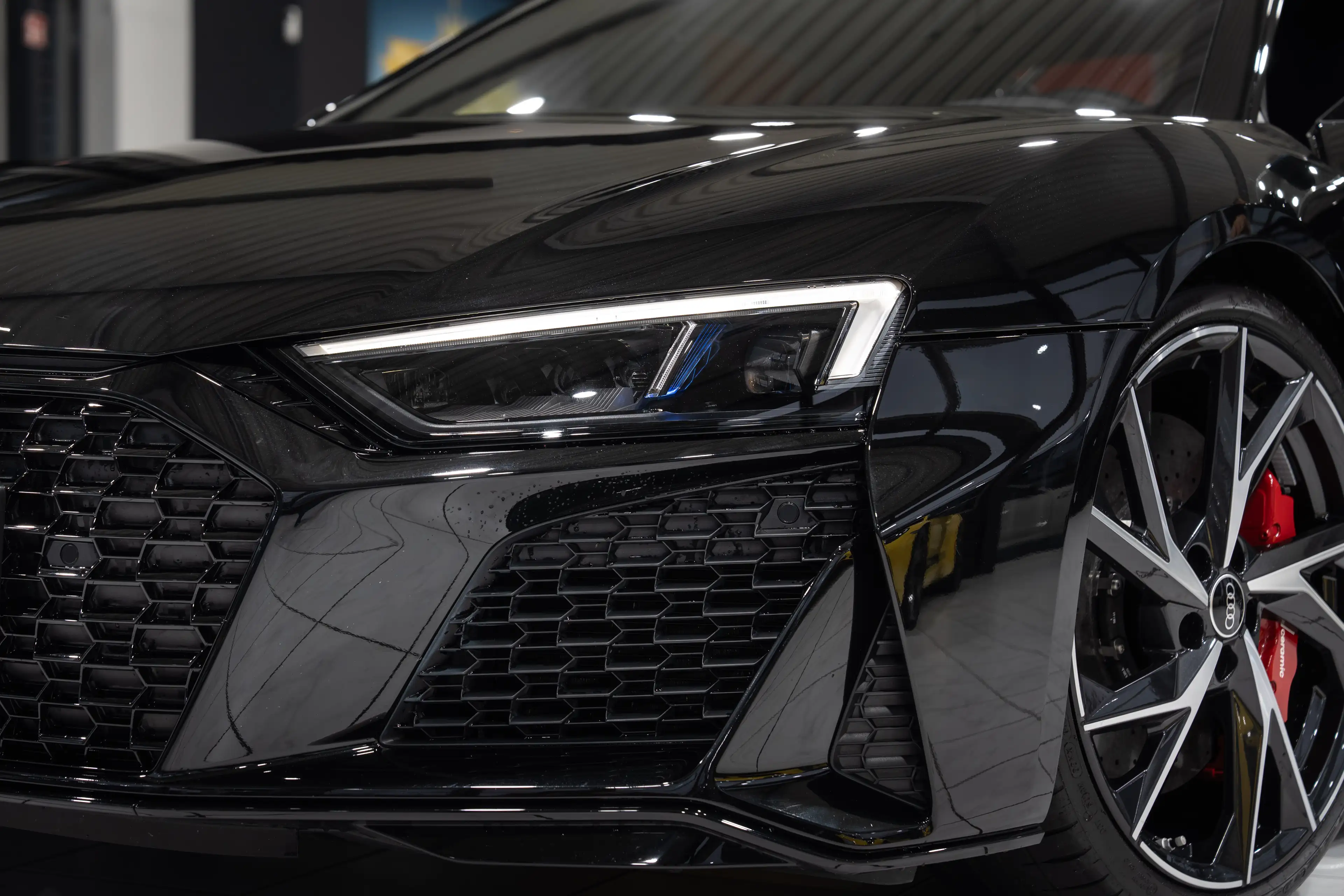Audi R8 Coupe Perf.*CARBON-PAKET*SCHALENSITZE*KERAMIK — photo 11