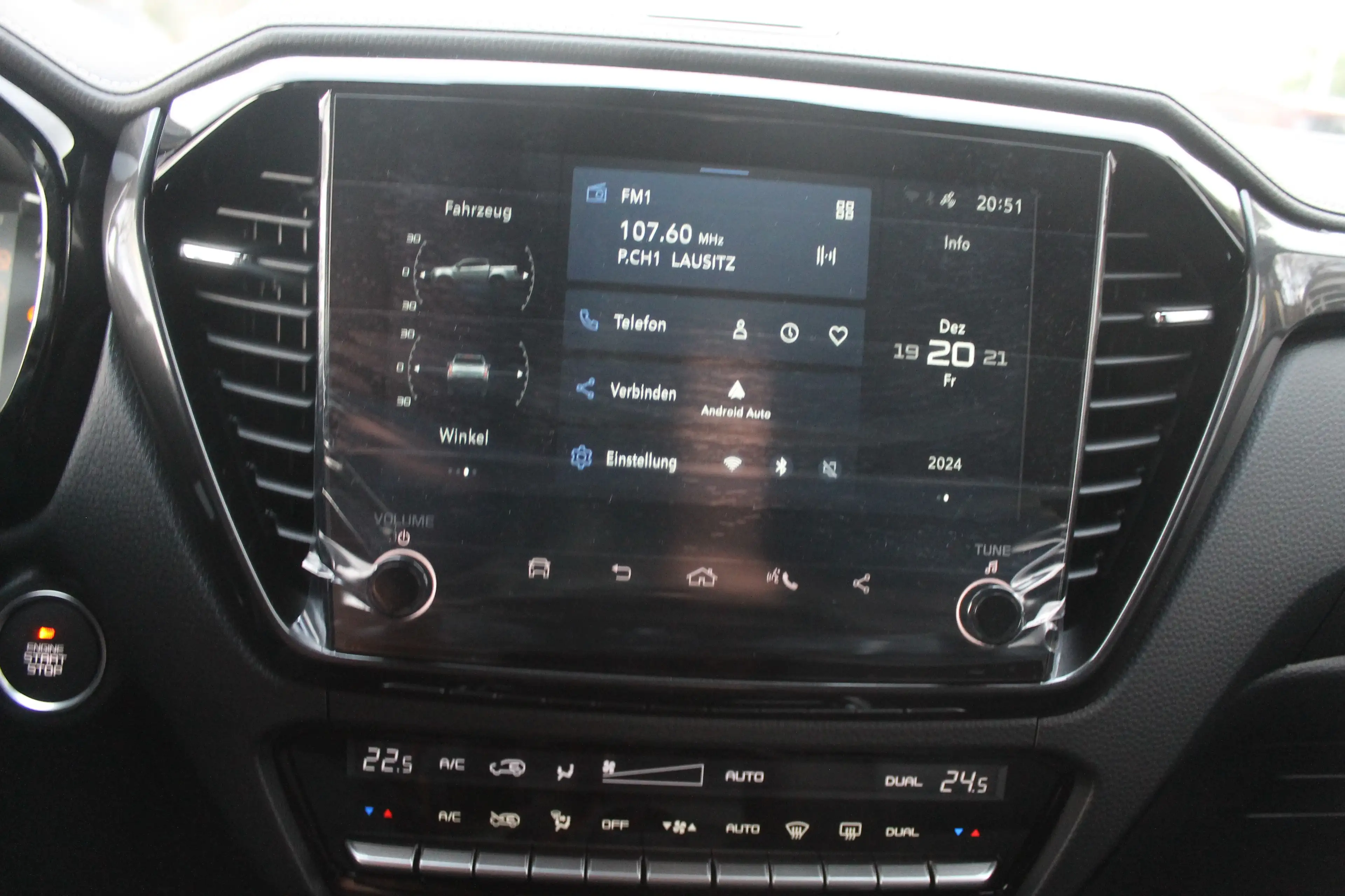 Isuzu D-Max Double Cab 4WD Autm. V-Cross — photo 15