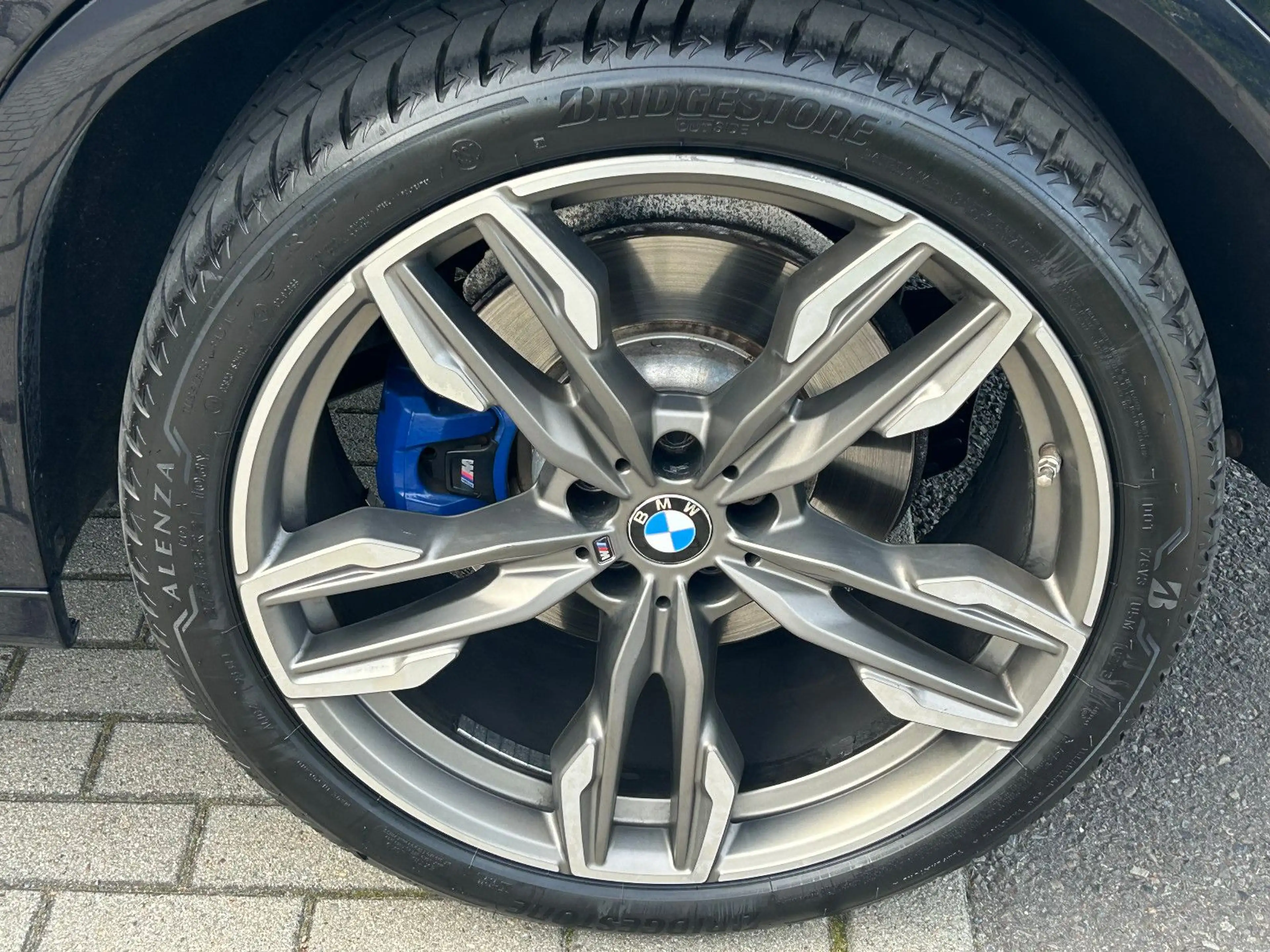 BMW X4 M40 d Pano Black Display Key Gestiks. AHK 21" — photo 6