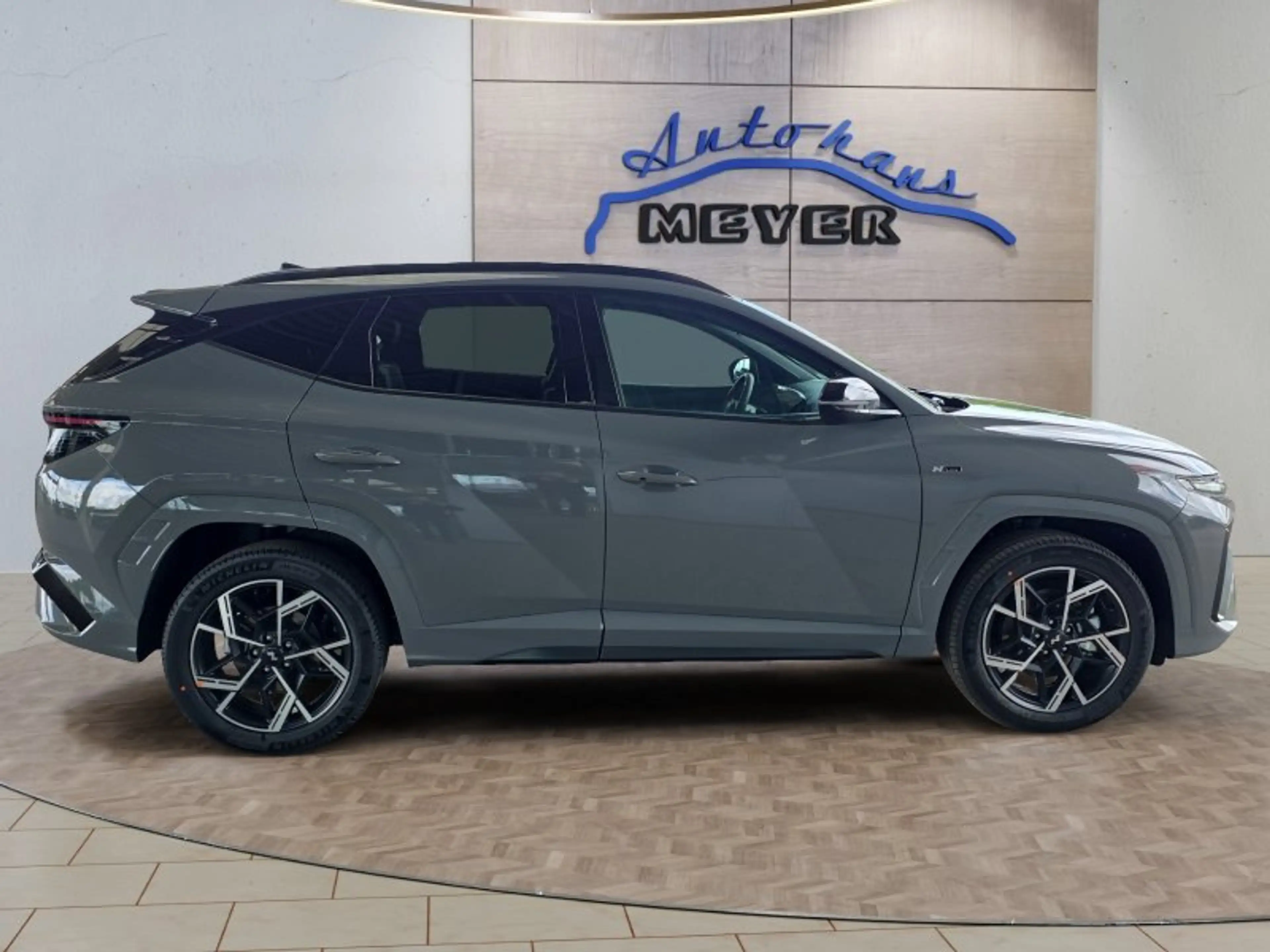 Hyundai TUCSON 1,6T HEV 4WD N Line UPE=52500 Euro! — photo 6