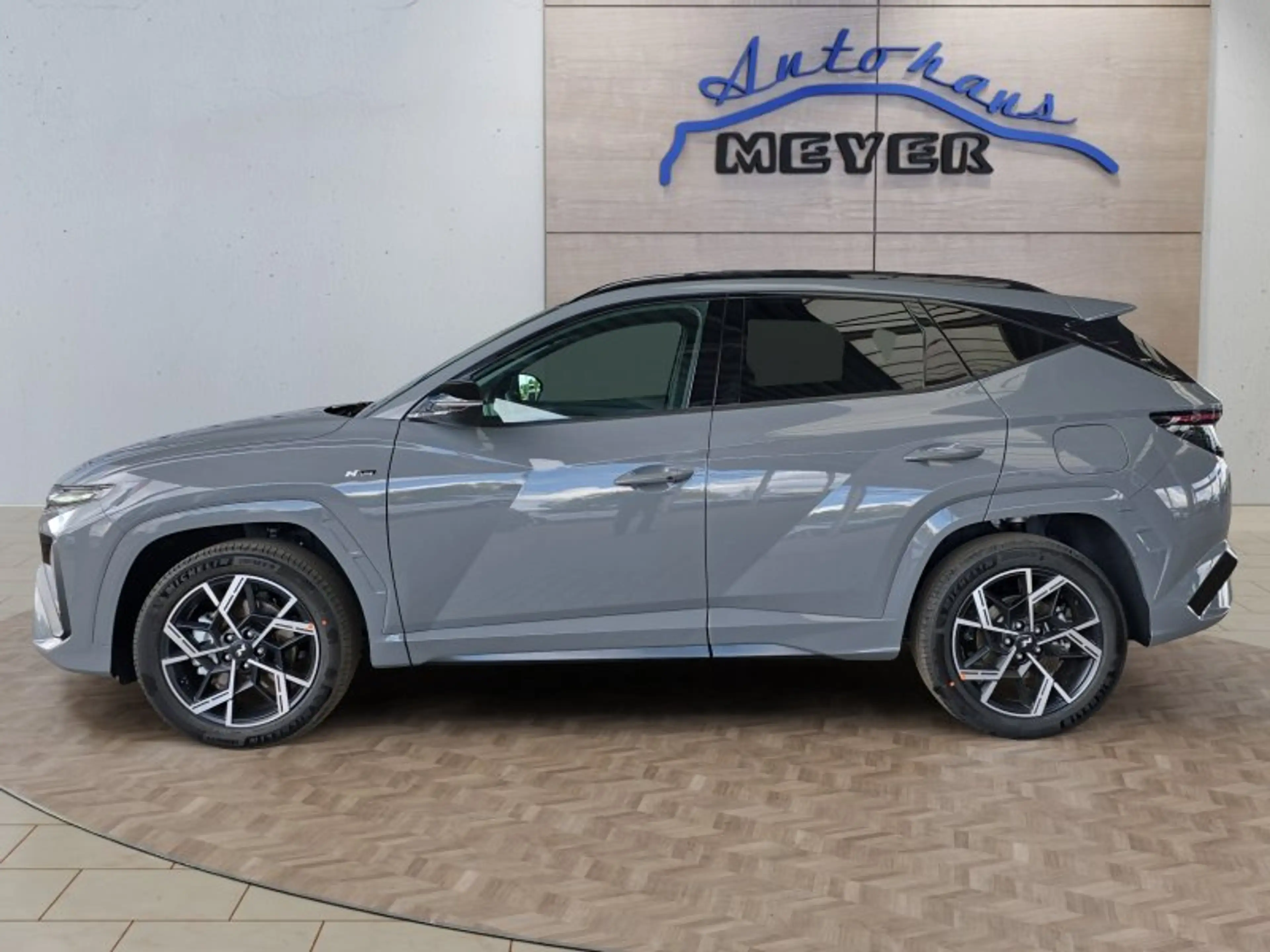Hyundai TUCSON 1,6T HEV 4WD N Line UPE=52500 Euro! — photo 2
