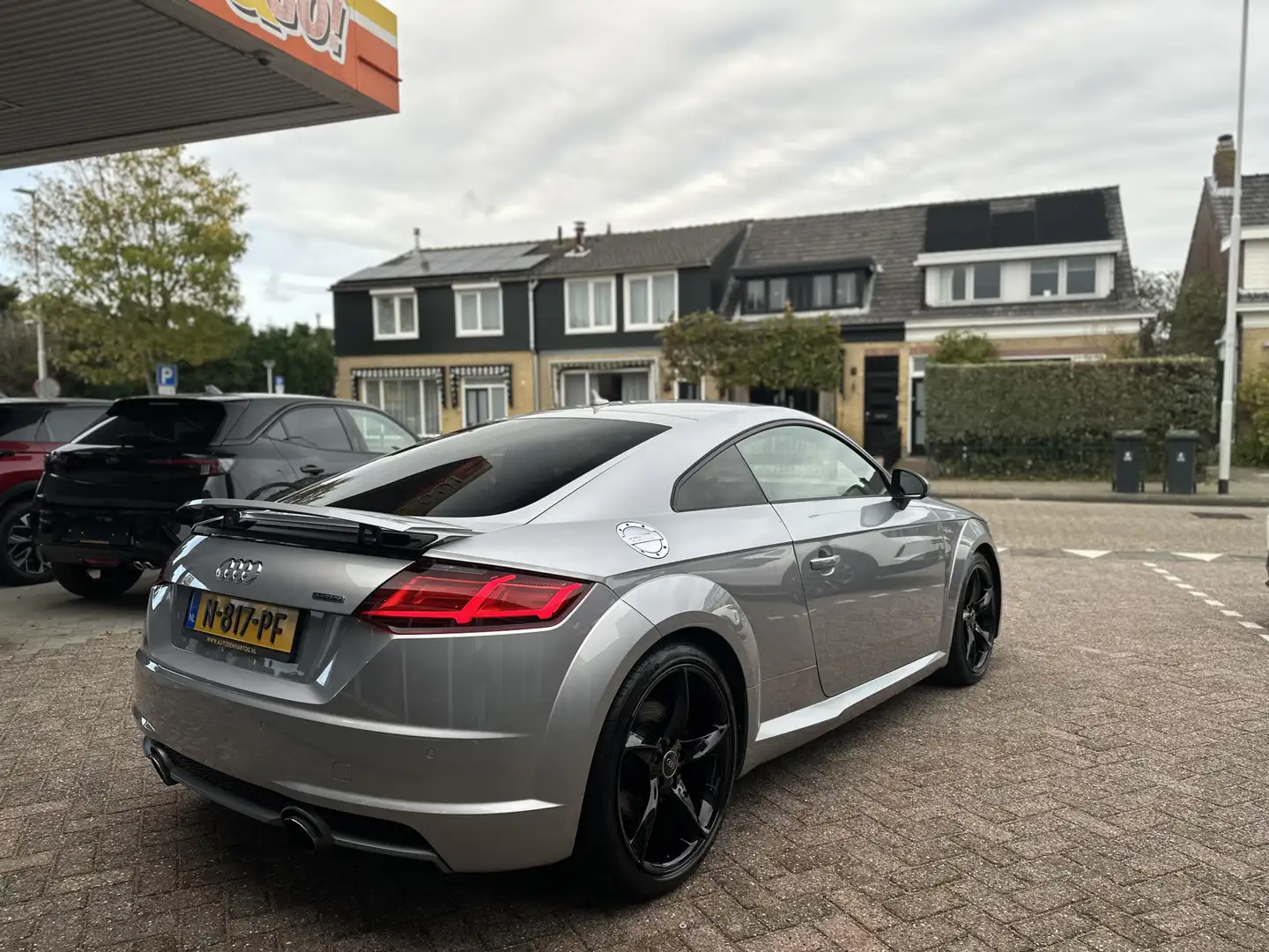 Audi TT 2.0 TFSI quattro Pro Line S Stoelverwarming/Parkee Grau - 2