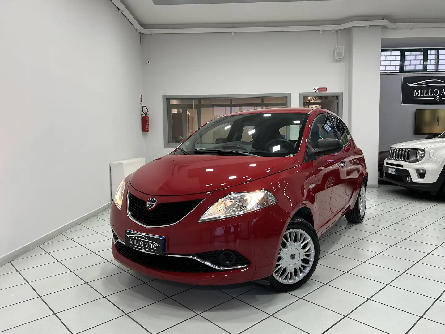 Lancia Ypsilon 1.2 8v Elefantino c/clima ecochic Gpl 69cv - 1
