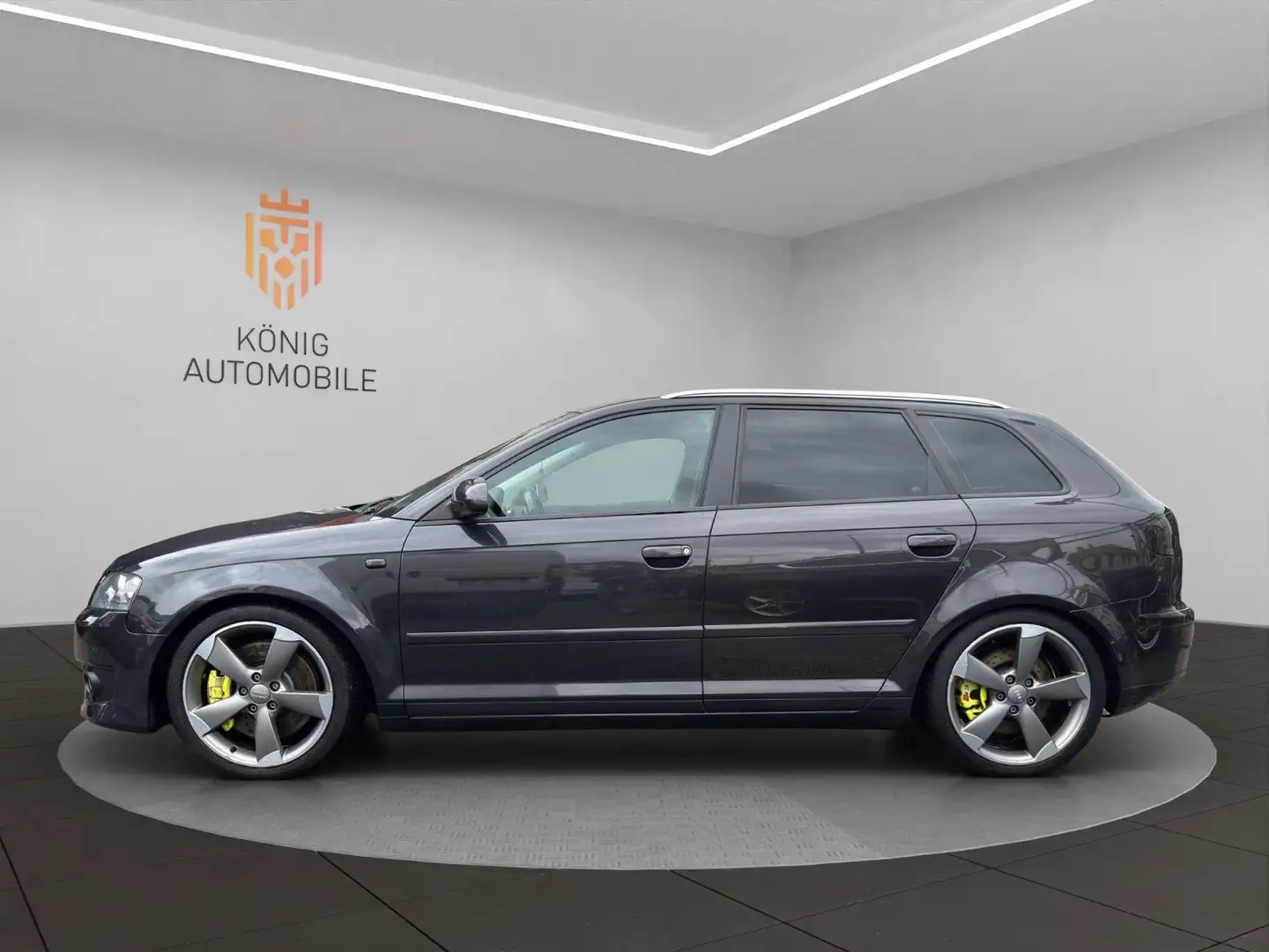 Audi A3 - 3.2 Ambition quattro/XENON/SHZ/NAV/LM Gris - 2