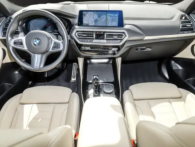 BMW X4 view 8