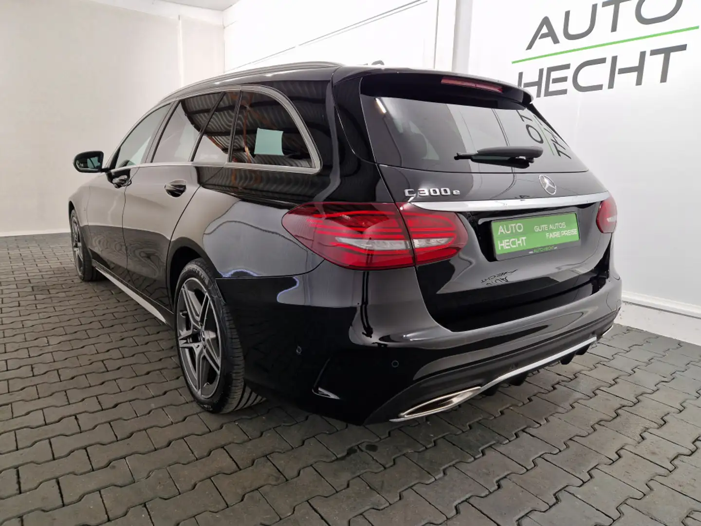Mercedes-Benz C 300 e T-Mod AMG Line, AHK, Kamera, DAB, Comand Schwarz - 2