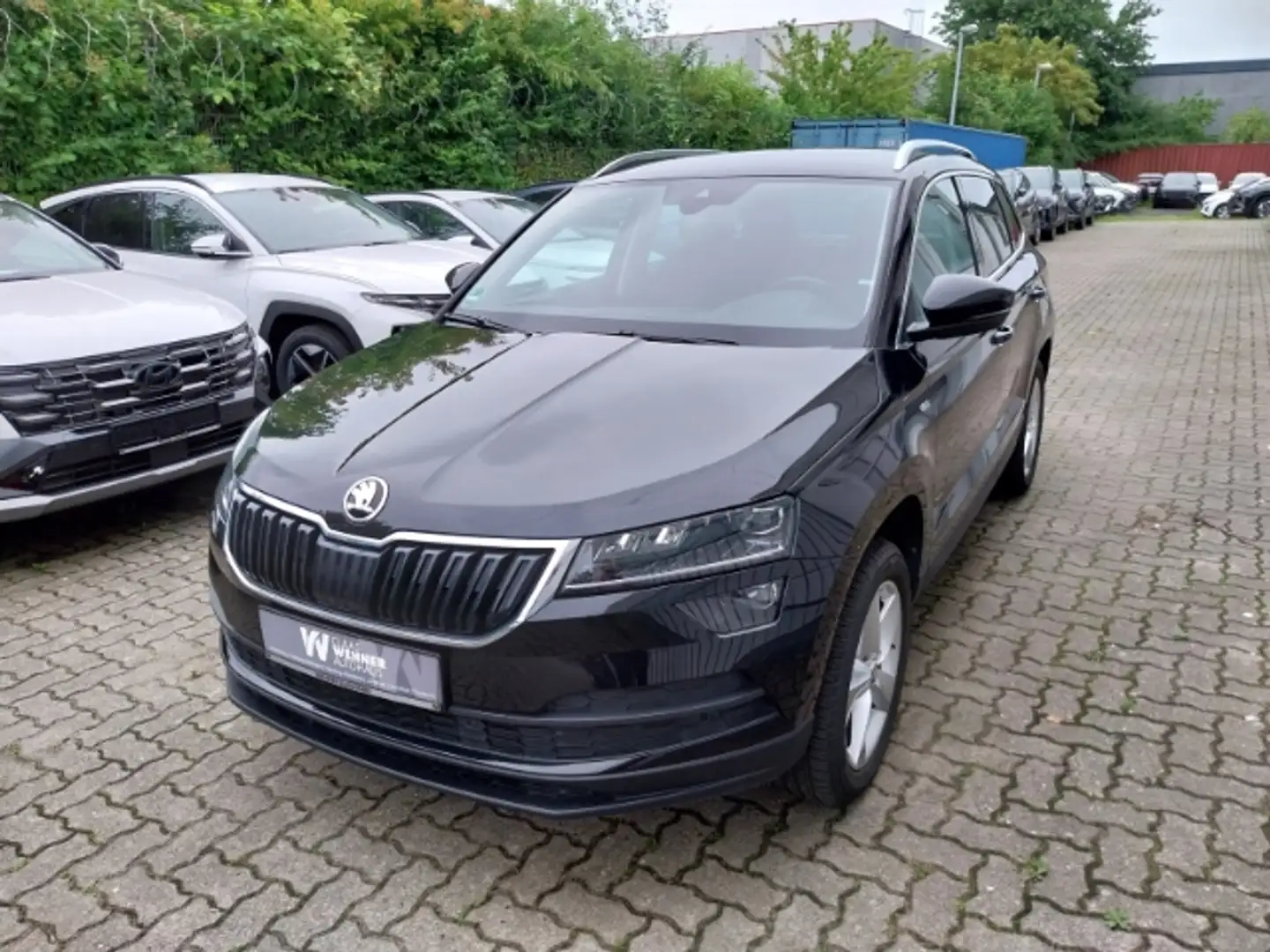 Skoda Karoq Soleil 1.6 TDI EU6d-T AHK Navi LED Sperrdiff. Appl Schwarz - 2