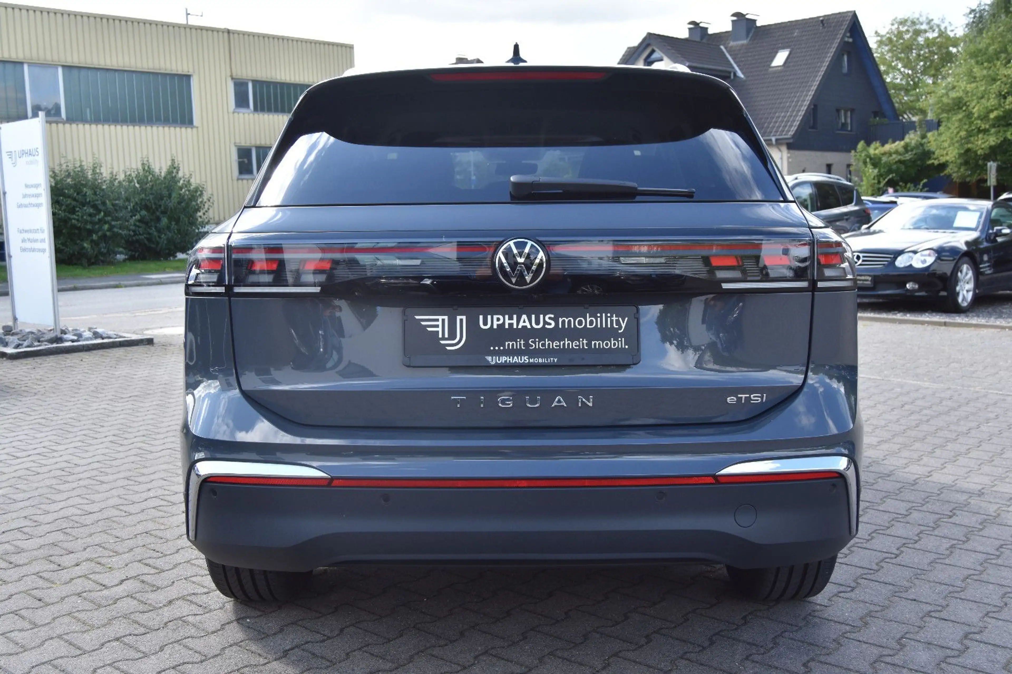 Volkswagen Tiguan 1.5 eTSI Elegance/AHK/360°Kamera/el.Heckk — photo 6