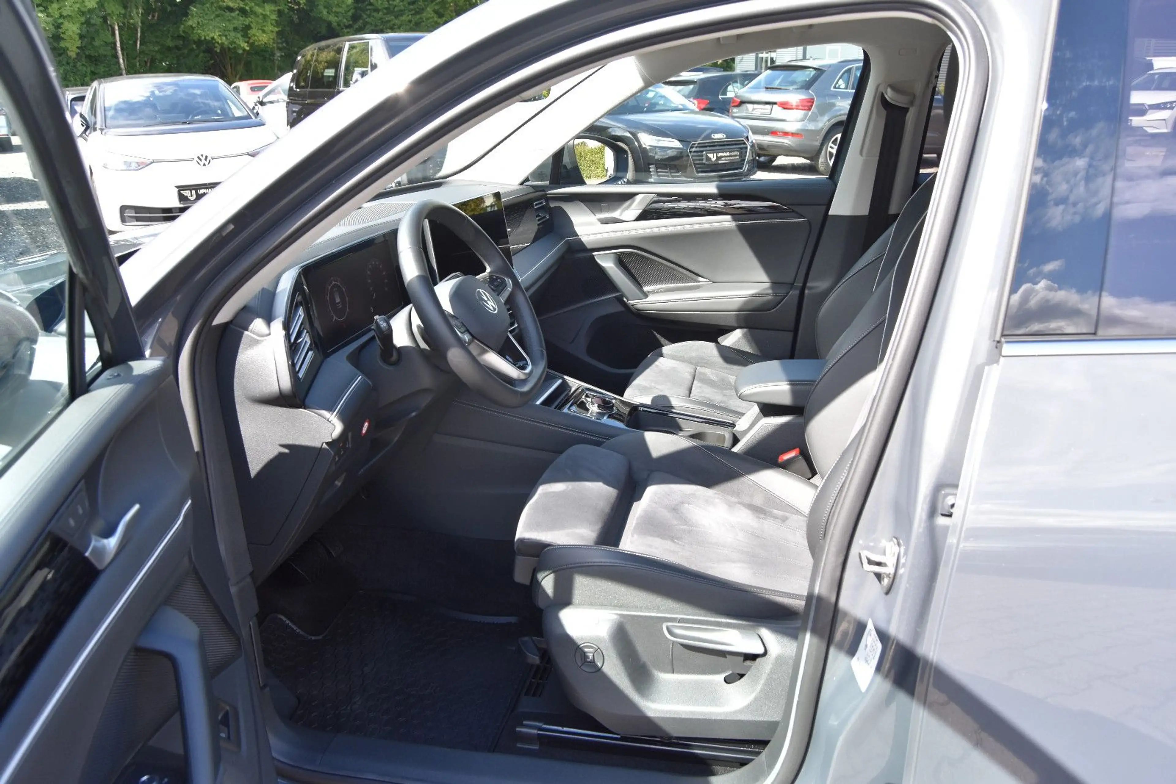 Volkswagen Tiguan 1.5 eTSI Elegance/AHK/360°Kamera/el.Heckk — photo 12