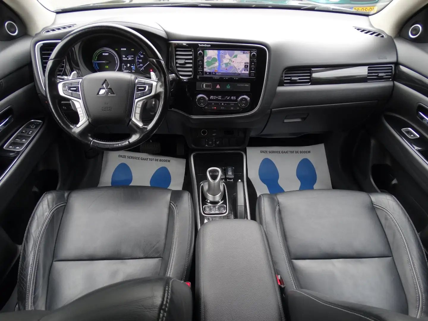 Mitsubishi Outlander 2.0 PHEV instyle+ - PANORAMADAK - SPORT PAKKET - U Fekete - 2