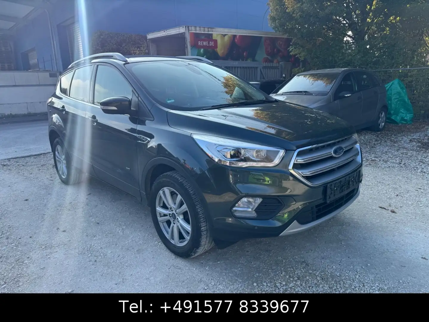 Ford Kuga Cool & Connect 4x4 Grau - 2