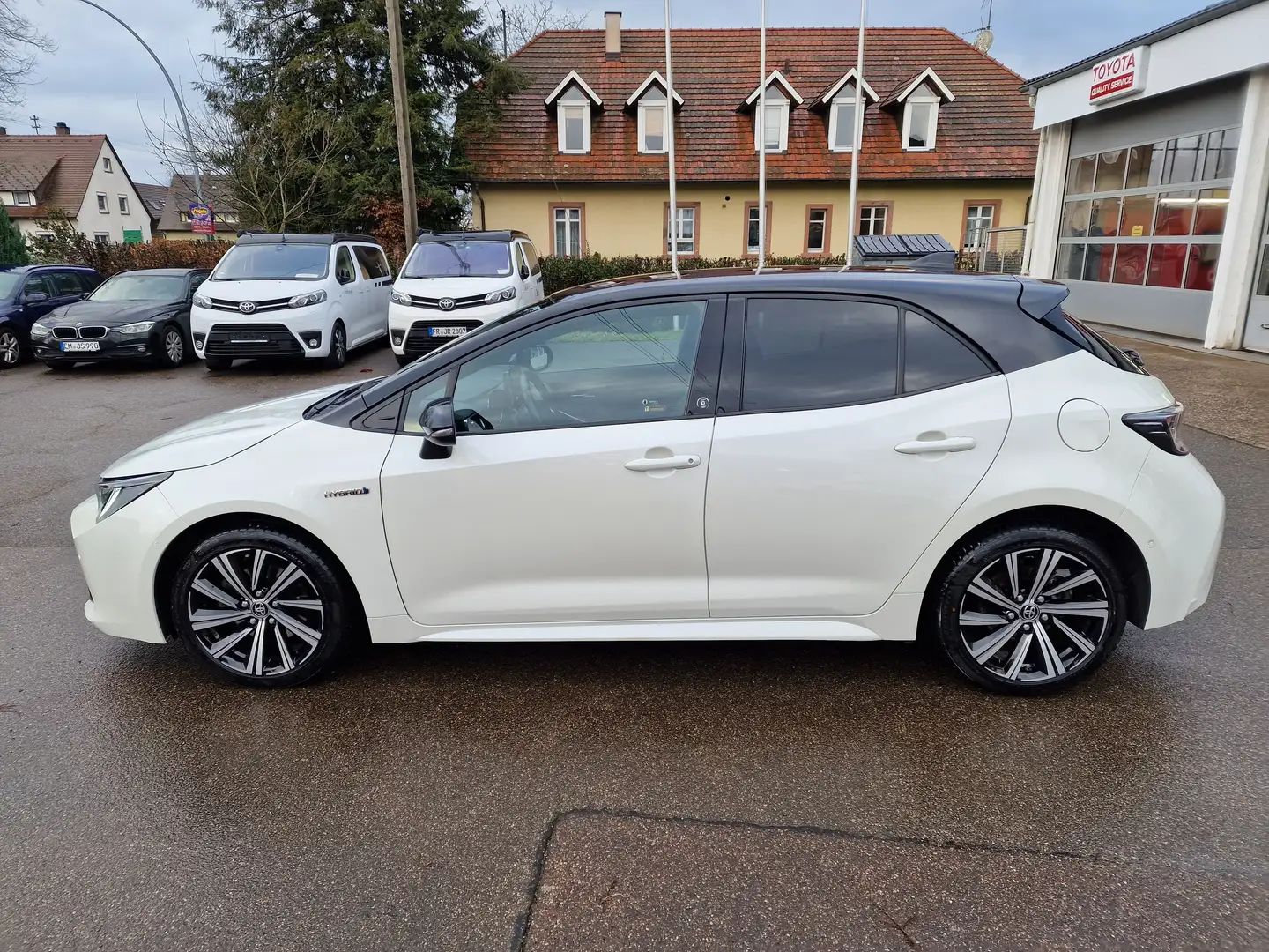 Toyota Corolla Hybrid Team D Blanc - 2