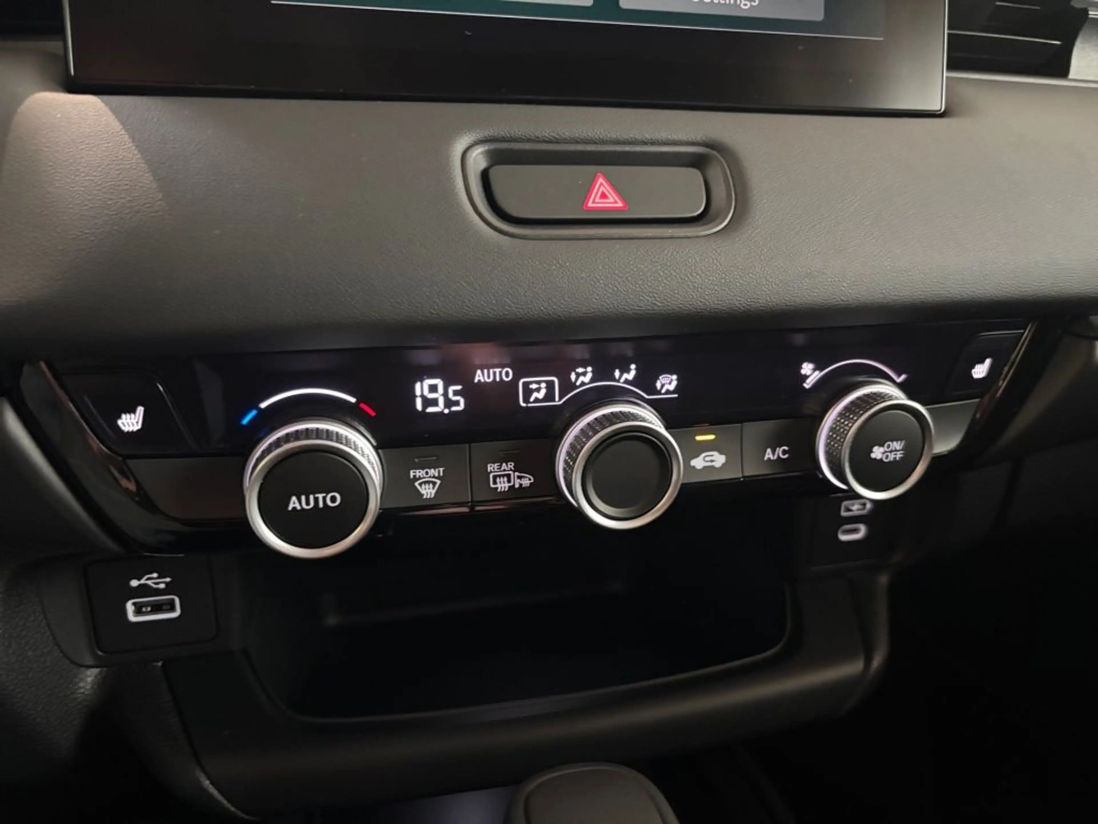 Honda HR-V e:HEV 1.5 i-MMD Hybrid Elegance (RV/RV) — photo 15