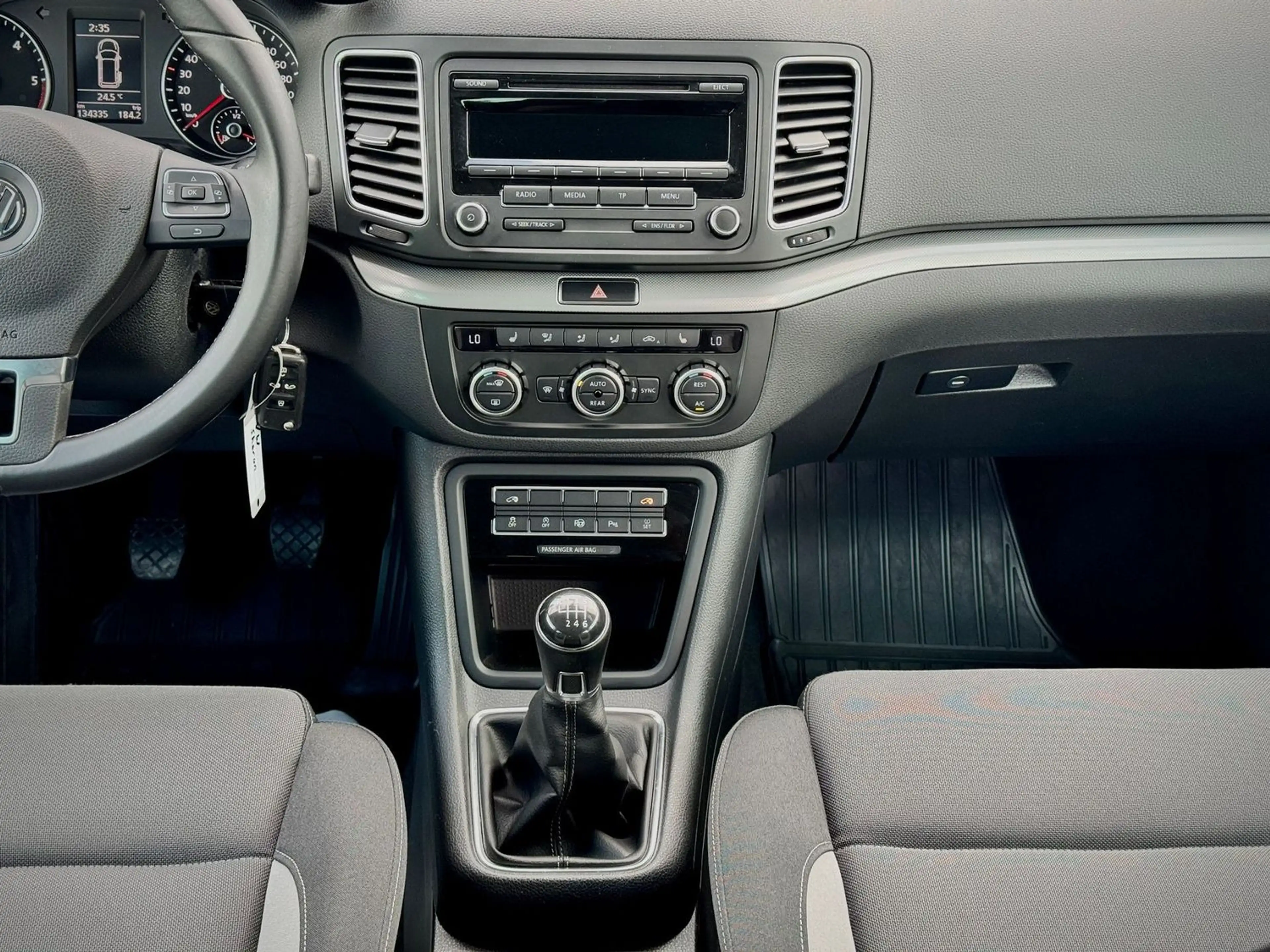 Volkswagen Sharan Life '2.Hand'LED'E.Schibetür'SHZ'Klima' — photo 6
