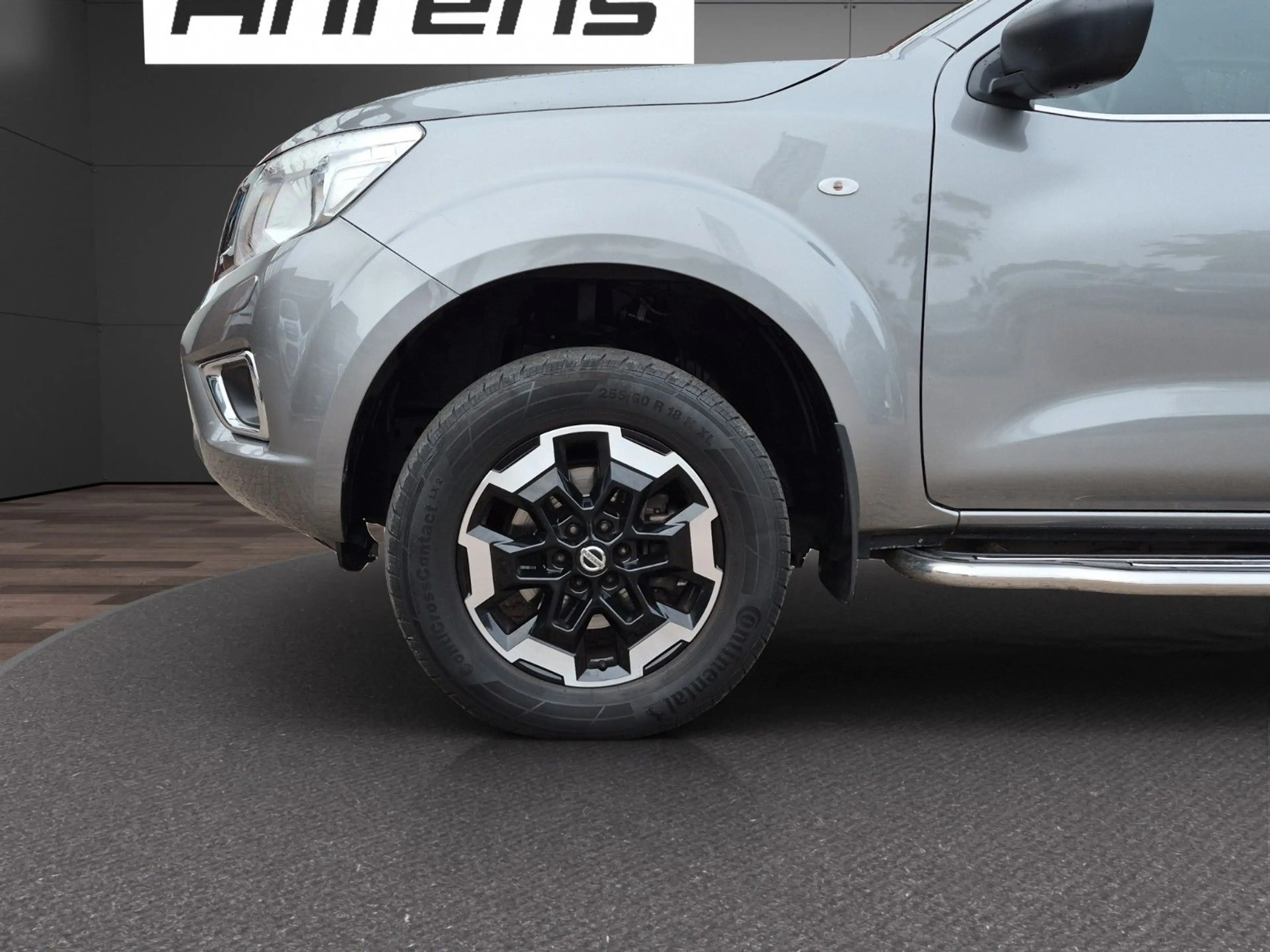 Nissan Navara Acenta Double Cab 4x4 — photo 9