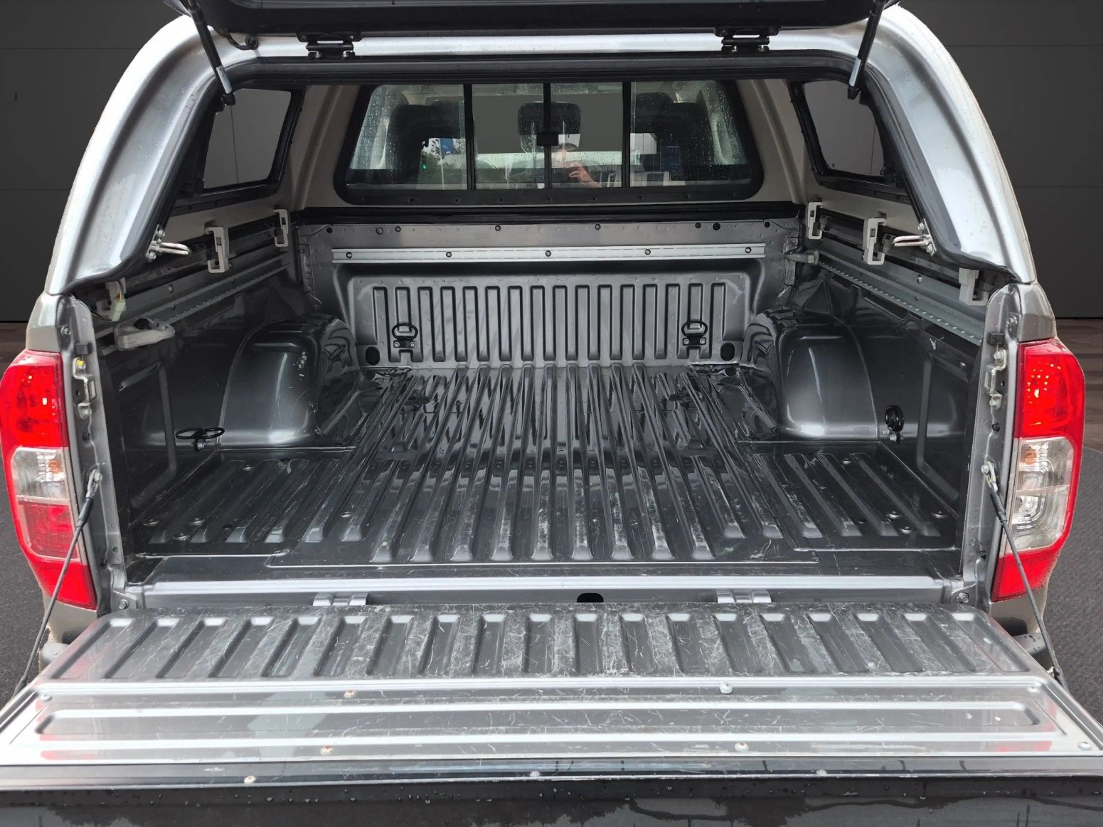 Nissan Navara Acenta Double Cab 4x4 — photo 14