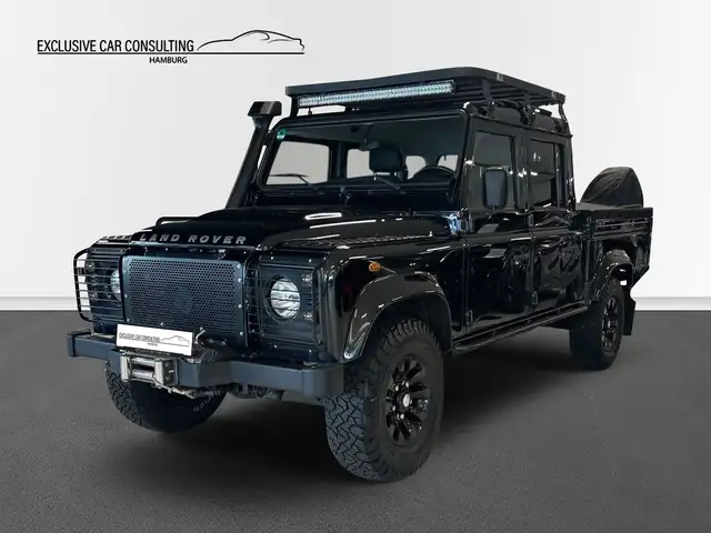 Land Rover Defender 130 view 3