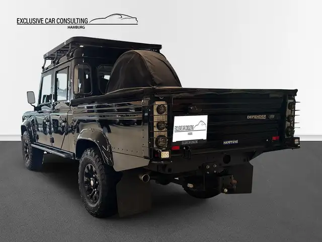 Land Rover Defender 130 view 4