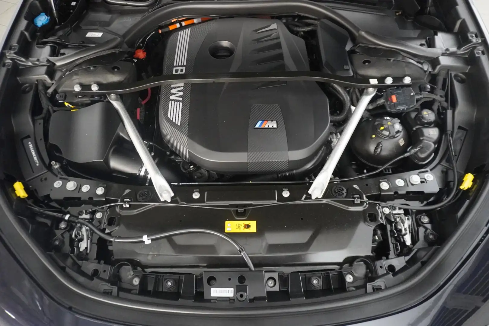 BMW 760 M760e xDrive Limousine Zwart - 2