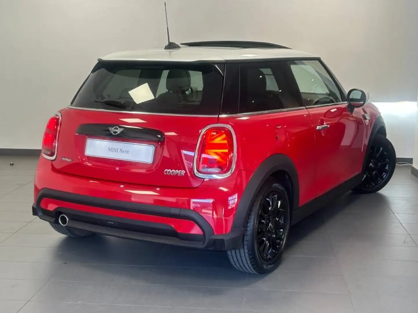 MINI Cooper E Cooper 136ch Edition Camden BVA7 Rood - 2