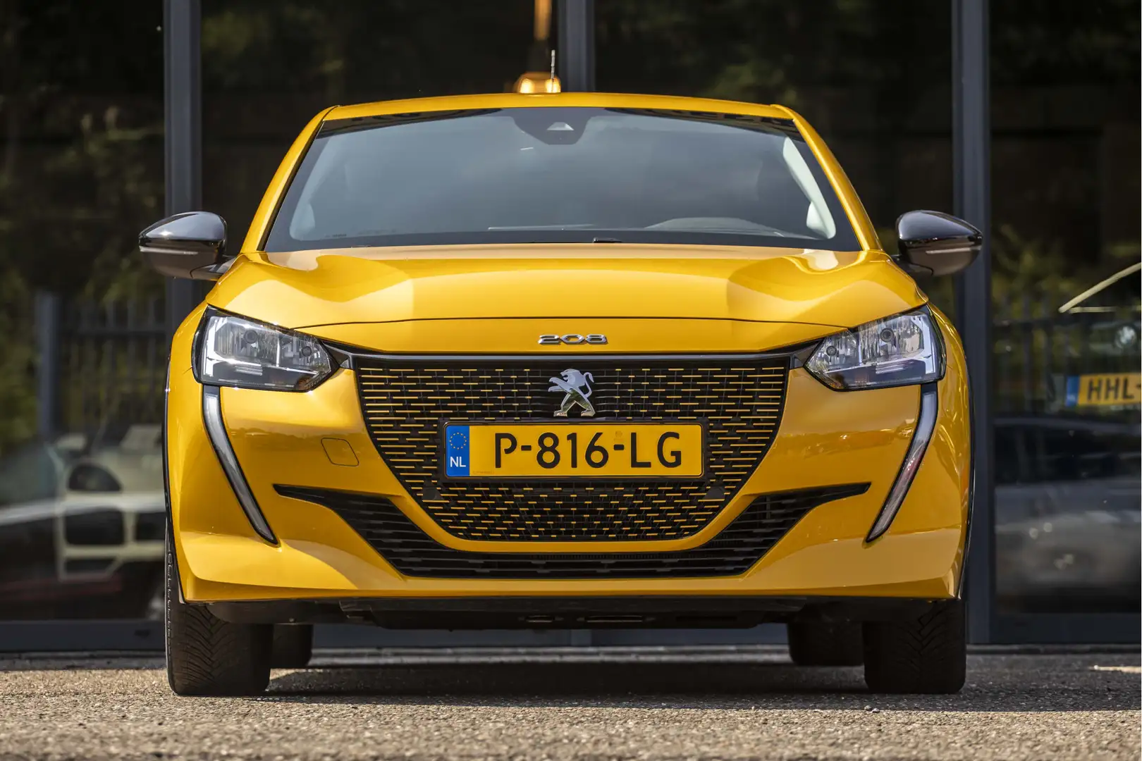 Peugeot e-208 EV Active 50 kWh Geel - 2