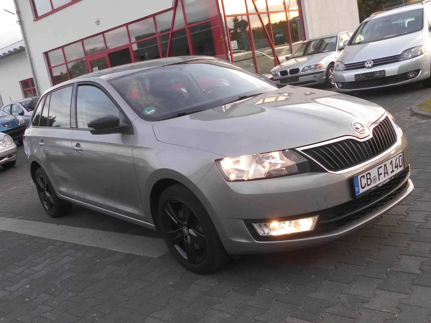 Skoda Rapid/Spaceback Rapid Spaceback1.2TSI.1HAND.90TKM.TÜV+SERVIS.NE Šedá - 2