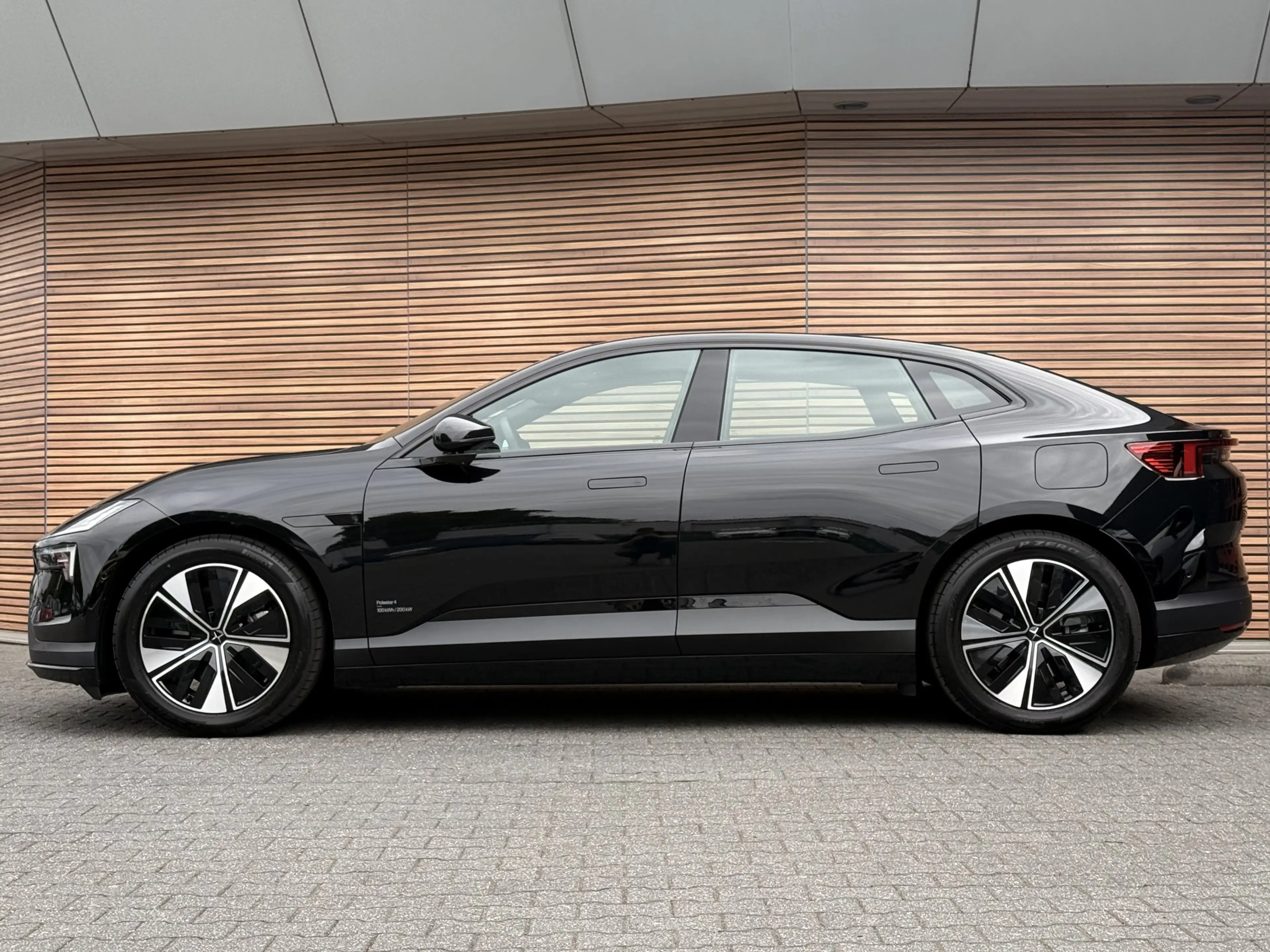 Polestar 4 Long Range Single motor 100 kWh Cruise control ada — photo 5