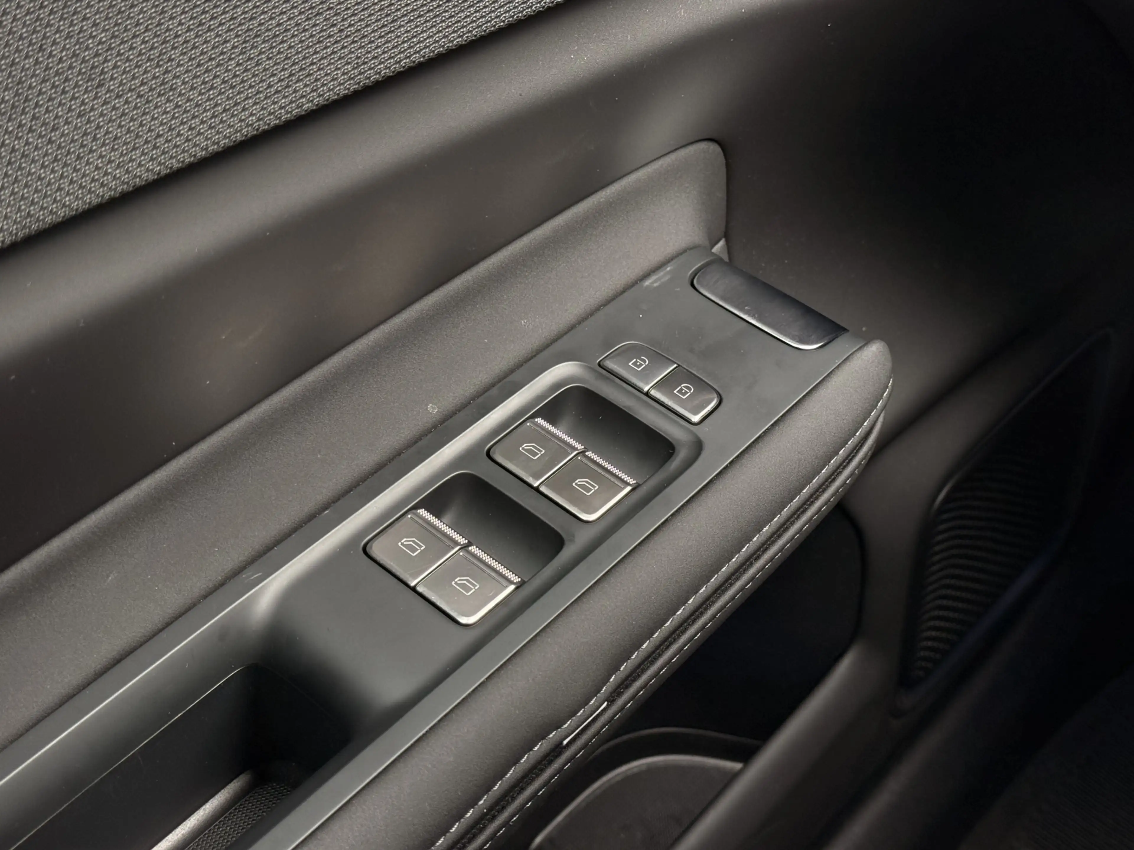 Polestar 4 Long Range Single motor 100 kWh Cruise control ada — photo 49
