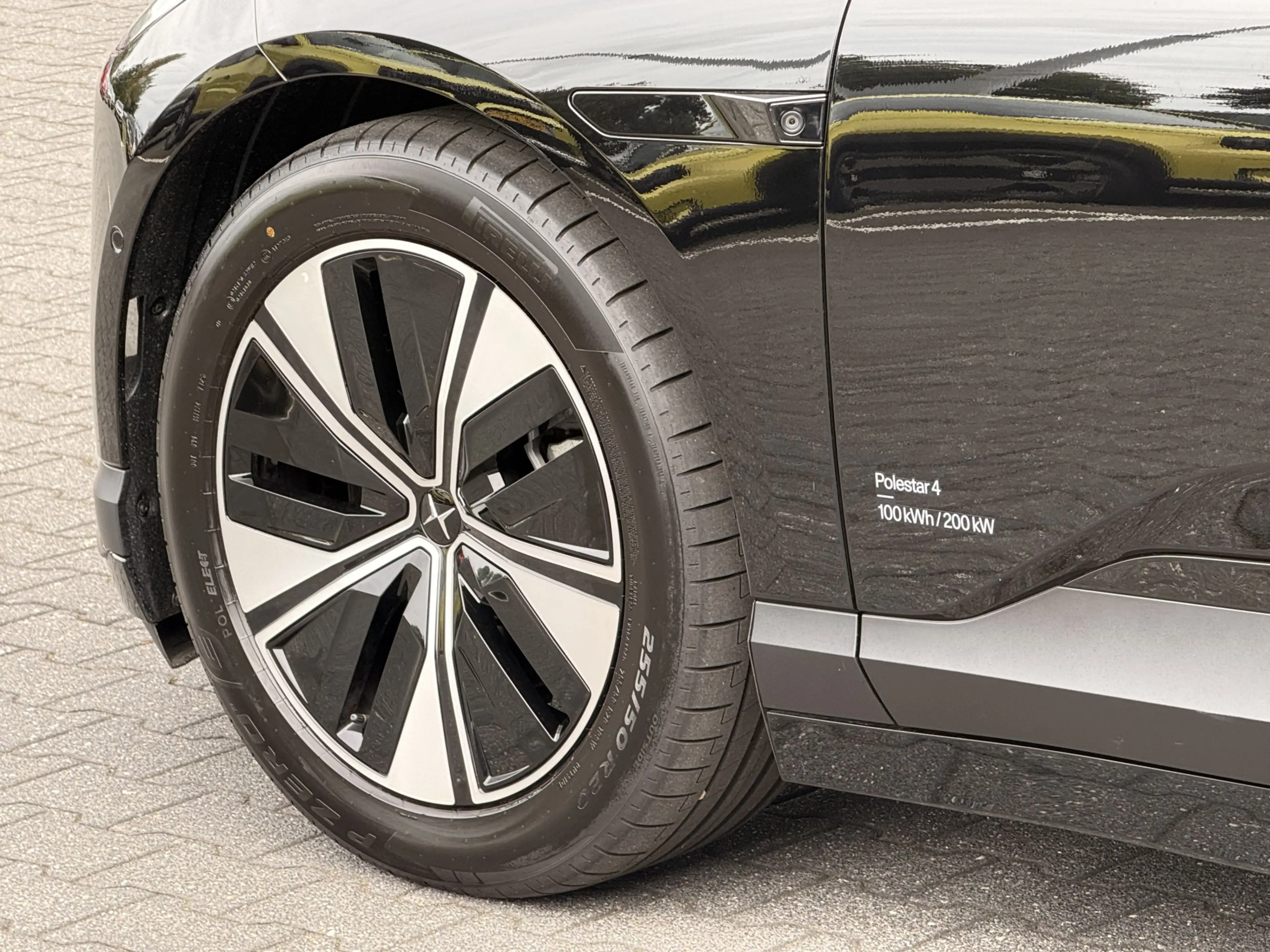 Polestar 4 Long Range Single motor 100 kWh Cruise control ada — photo 13