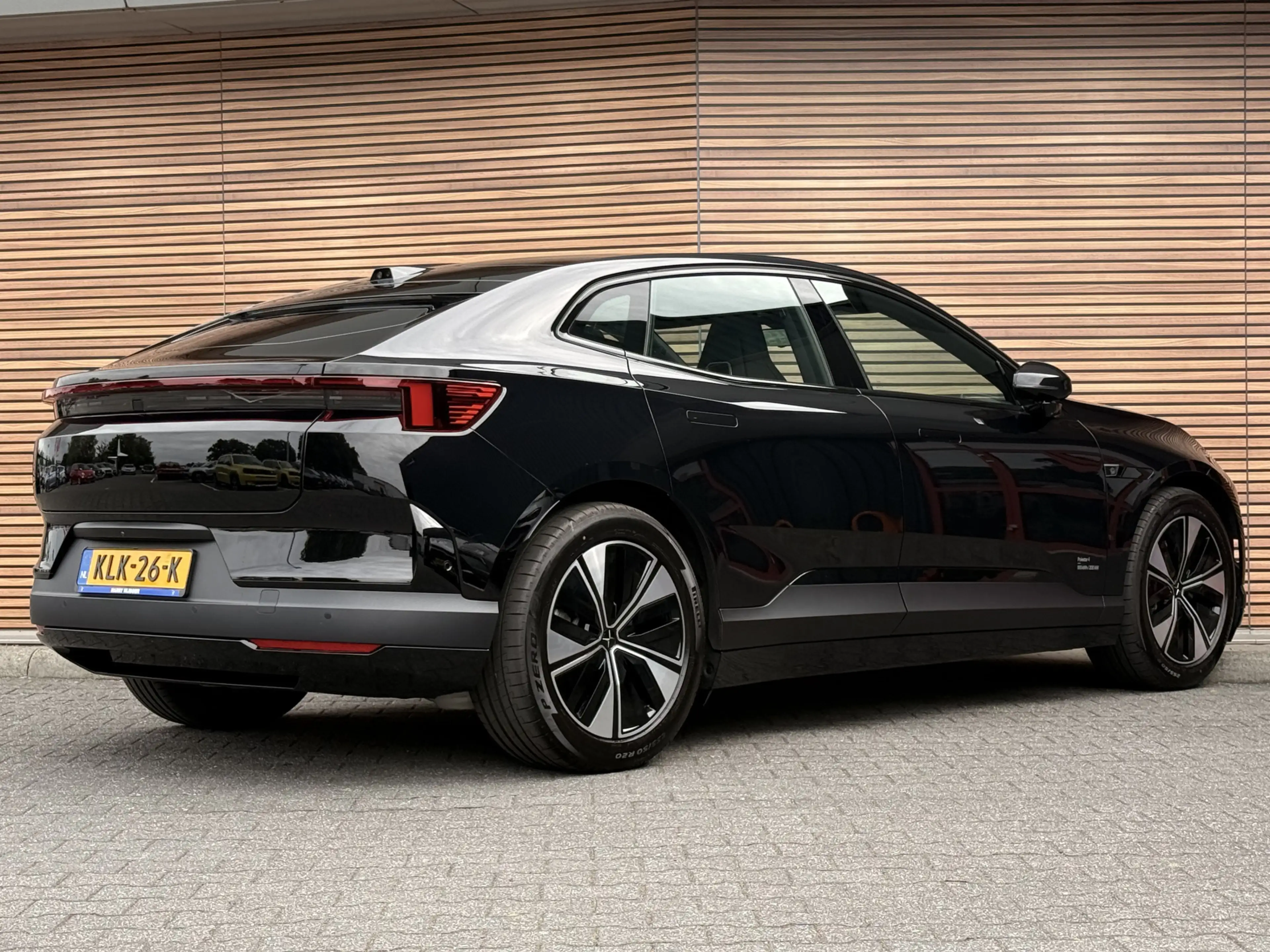 Polestar 4 Long Range Single motor 100 kWh Cruise control ada — photo 3