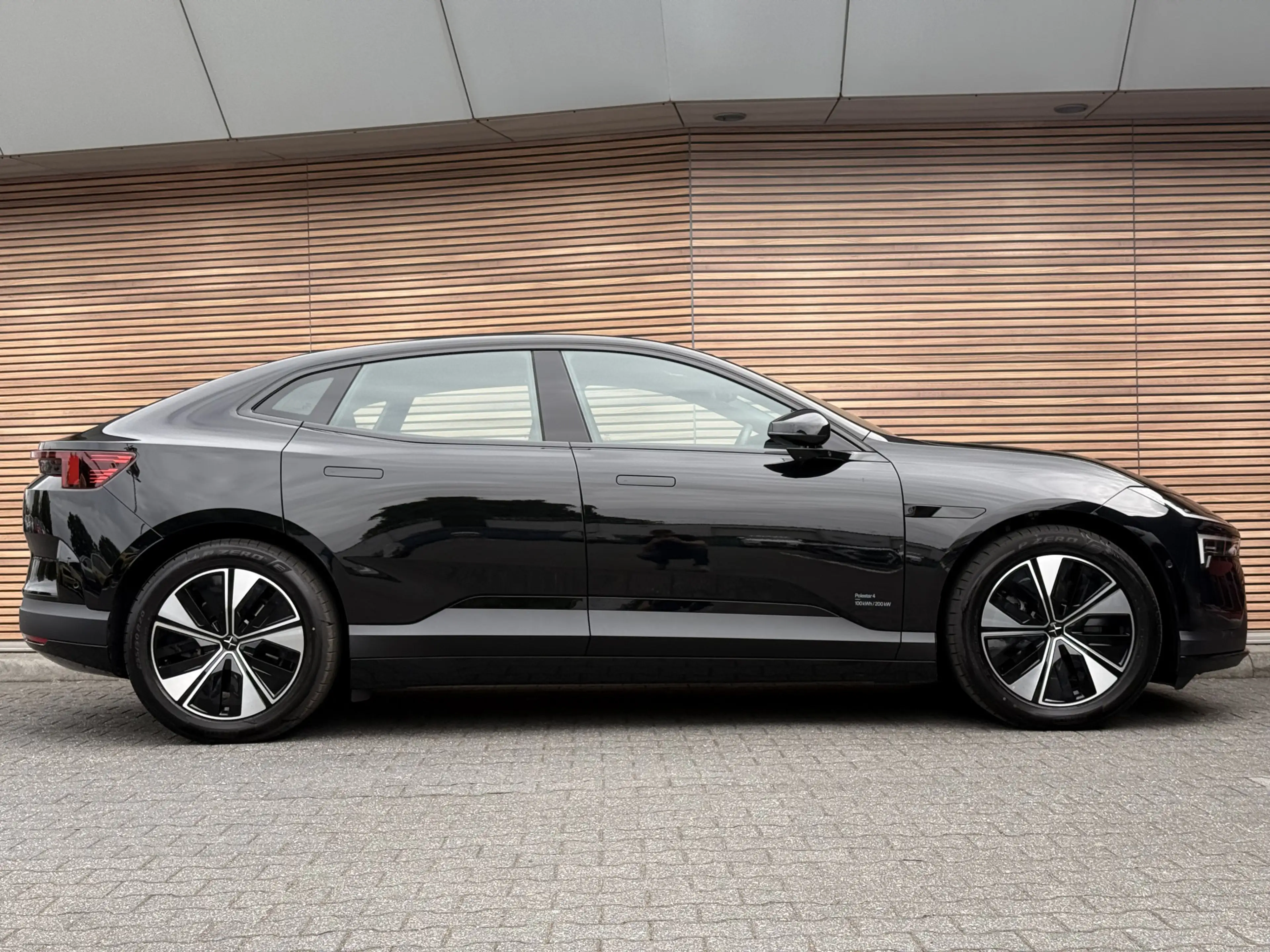 Polestar 4 Long Range Single motor 100 kWh Cruise control ada — photo 6