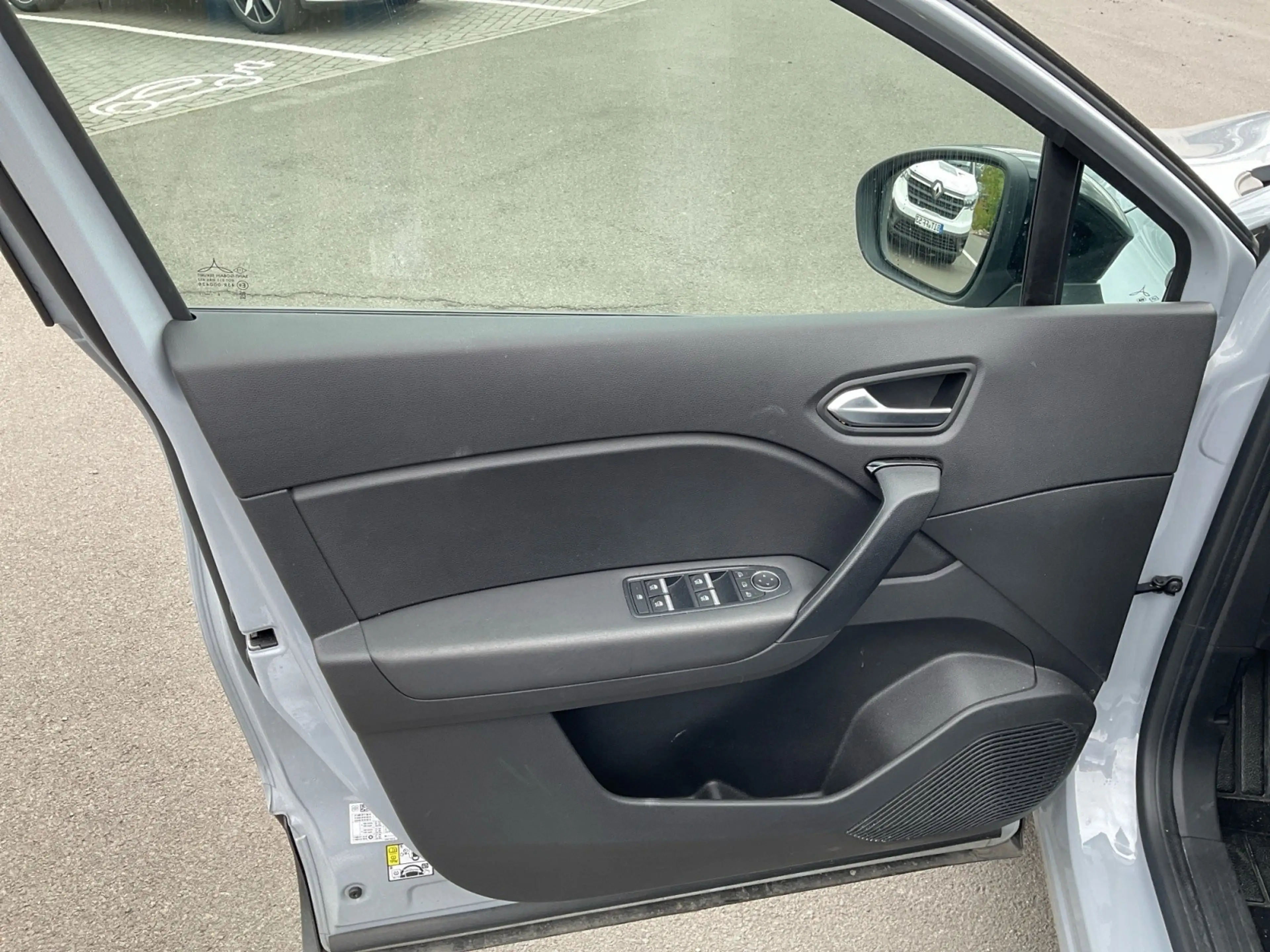 Renault Symbioz Evolution Mild Hybrid 140 — photo 17