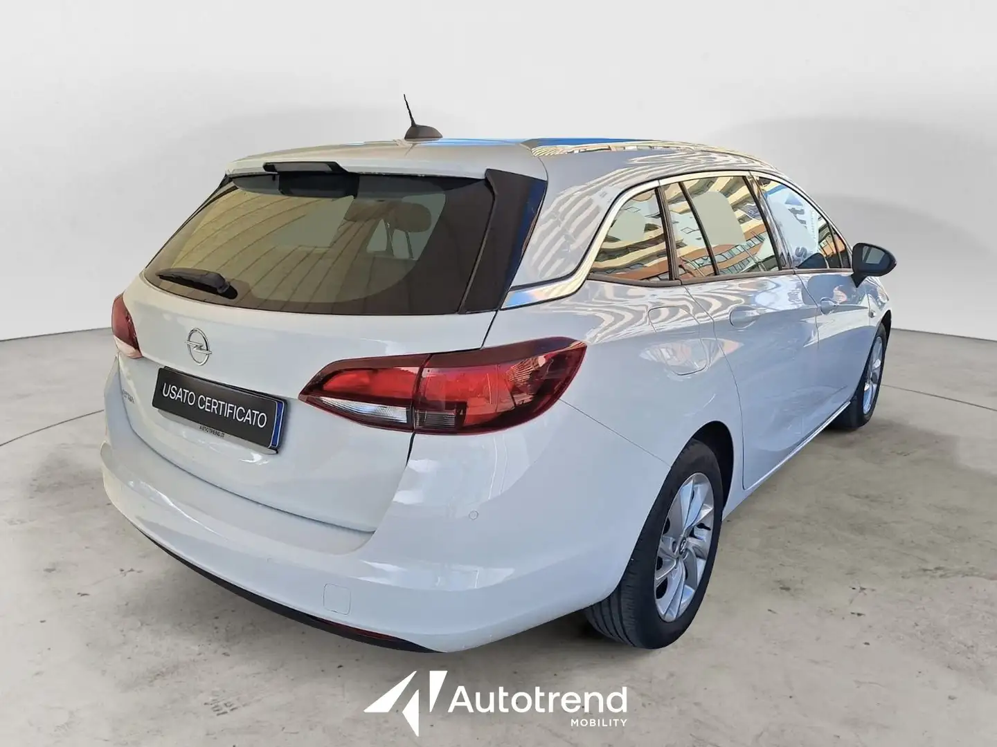 Opel Astra 1.5 CDTI 122 CV Automatica S&S Sports Tourer Busi Bianco - 2