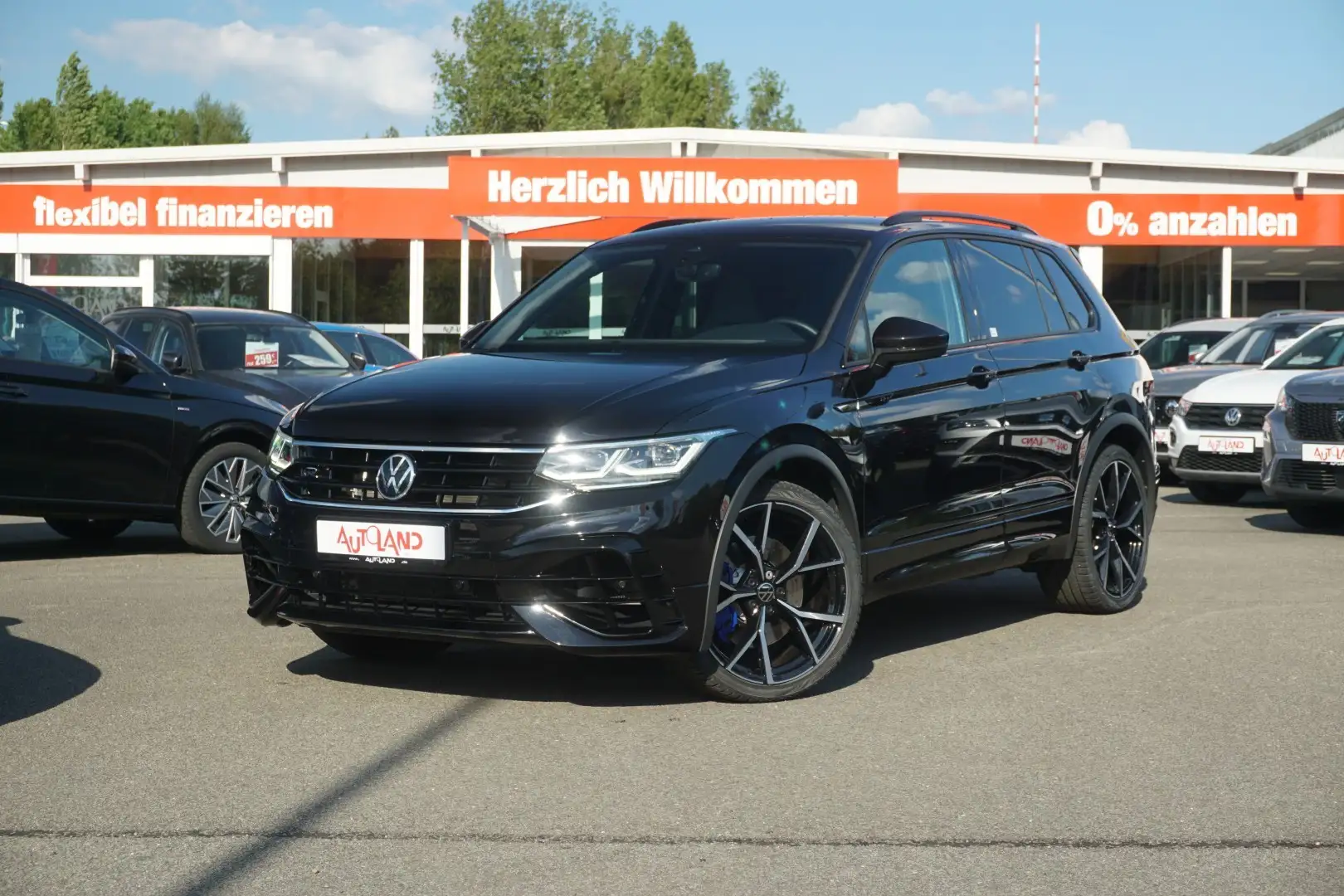Volkswagen Tiguan 2.0 TSI R 4Motion LED ACC Alcantara AHK Zwart - 2