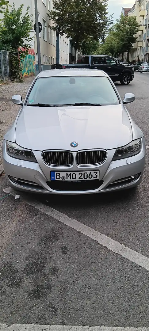 BMW 316 316d DPF Touring Edition Lifestyle Grau - 1