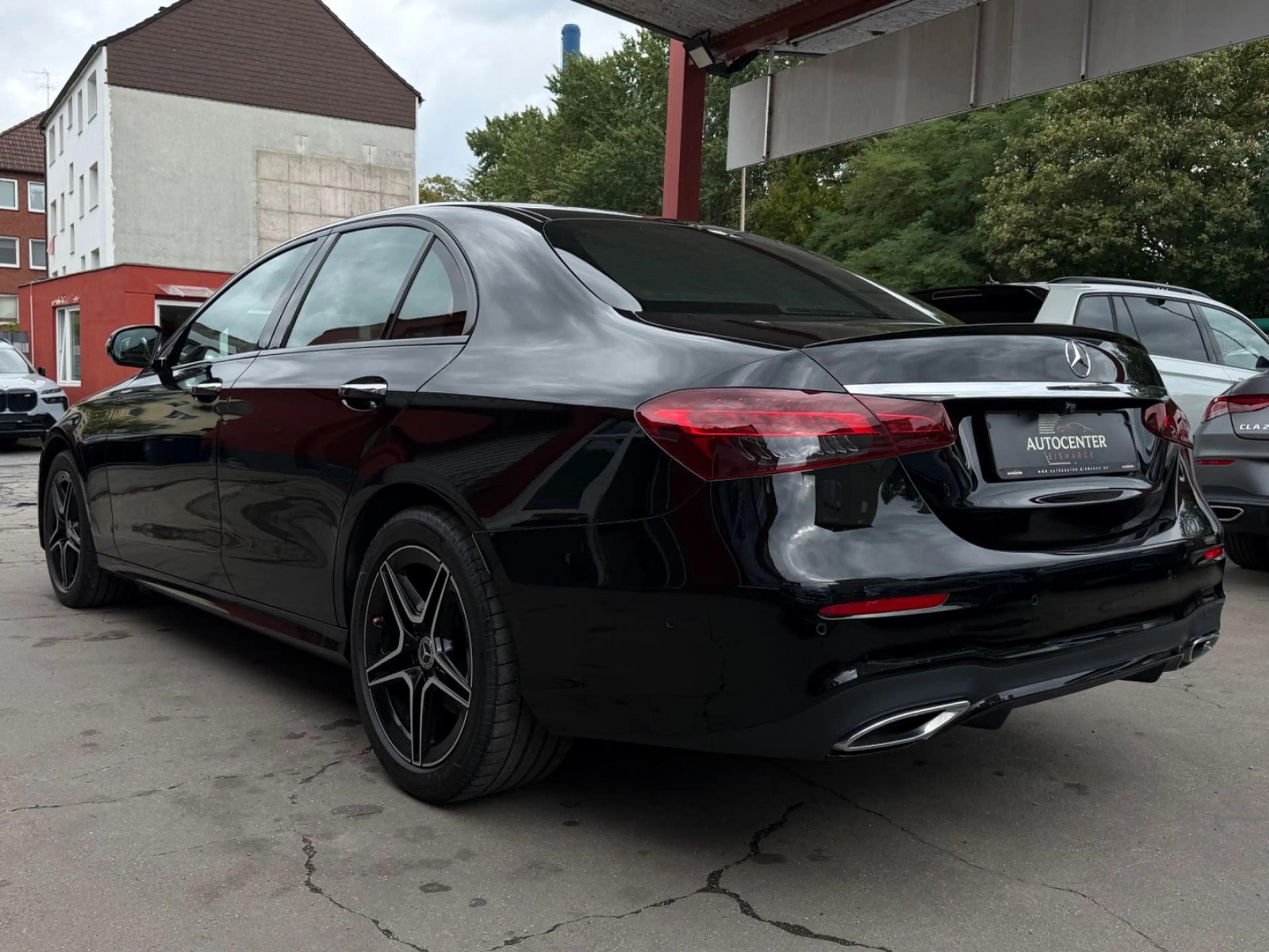 Mercedes-Benz E 300 d 4Matic AMG-LINE/NIGHT/PANO/LEDER/KAM/SZB — photo 7