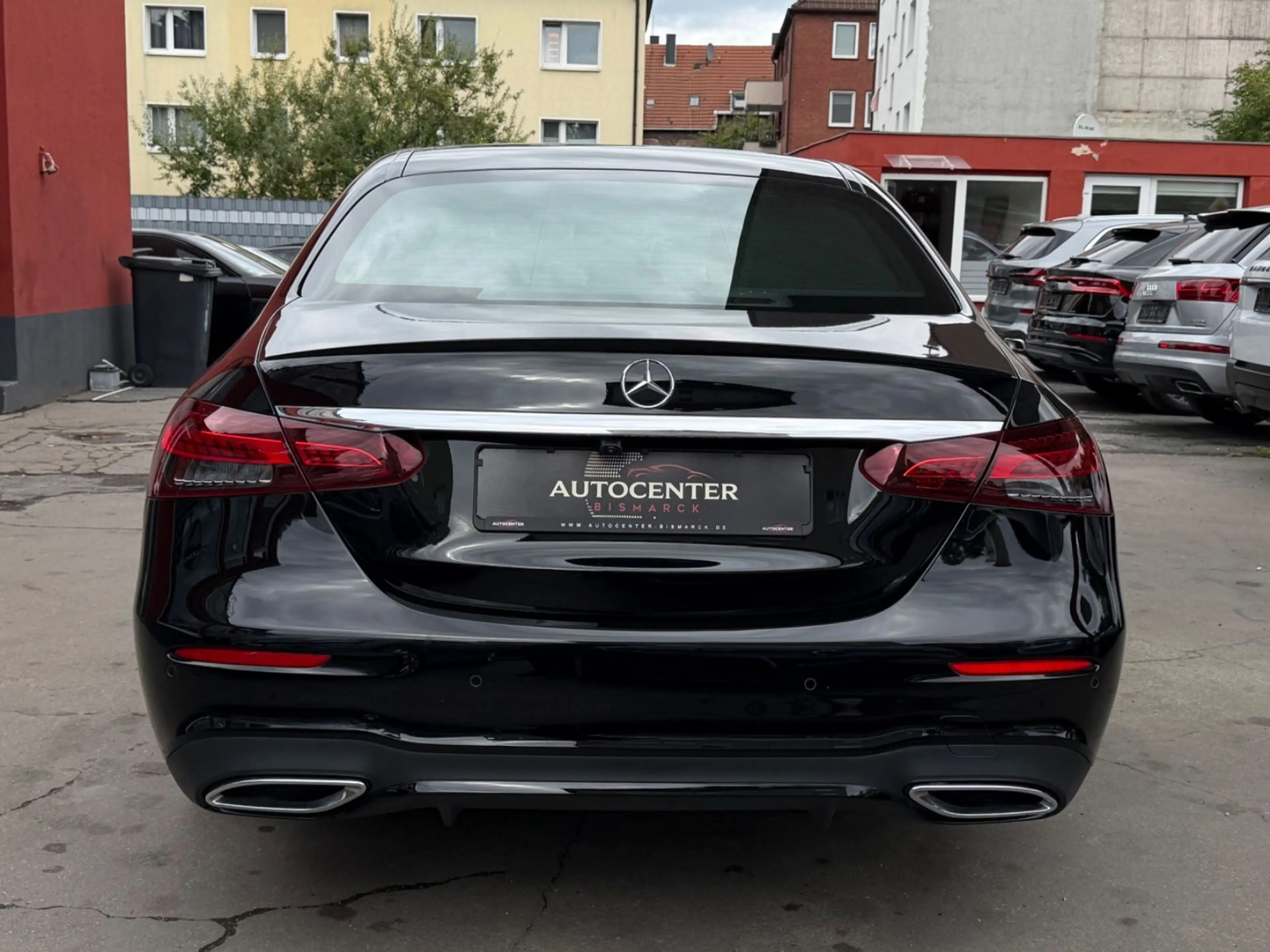 Mercedes-Benz E 300 d 4Matic AMG-LINE/NIGHT/PANO/LEDER/KAM/SZB — photo 6