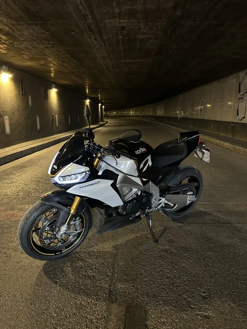 Aprilia Tuono Blanc - 1