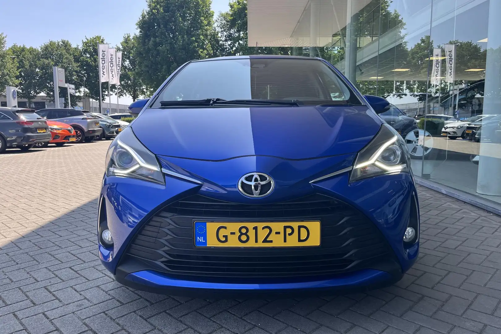 Toyota Yaris 1.5 VVT-i Dynamic Nav | Achteruitrijcamera | Clima Bleu - 2