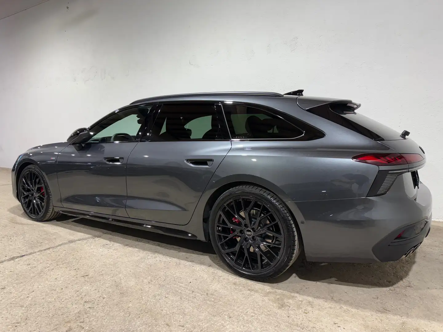Audi A6 edition one 2.0 150 kW TDI quattro Grau - 2