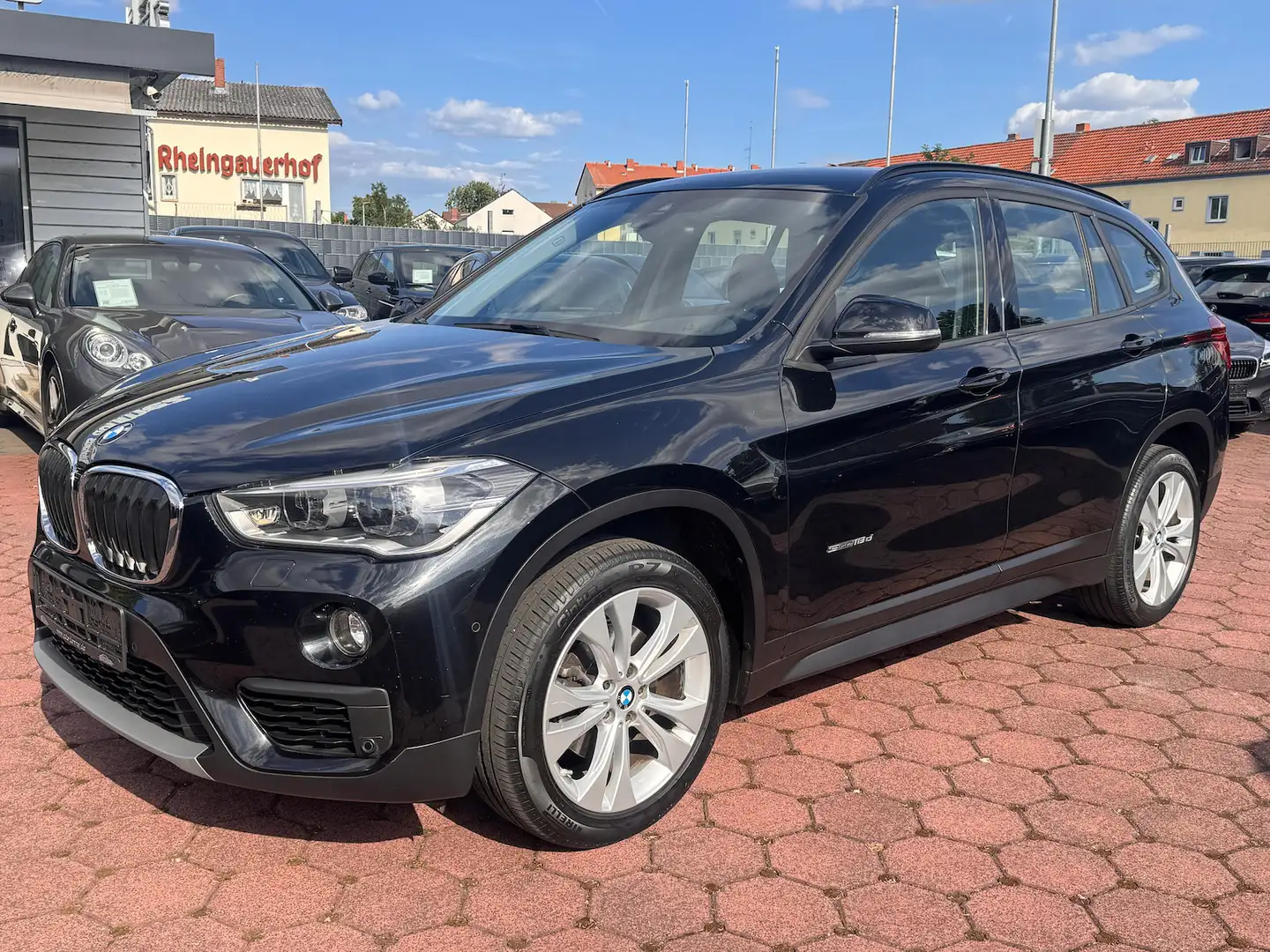 BMW X1 sDrive18 d Advantage AUTOMATIK LED PDC Schwarz - 1